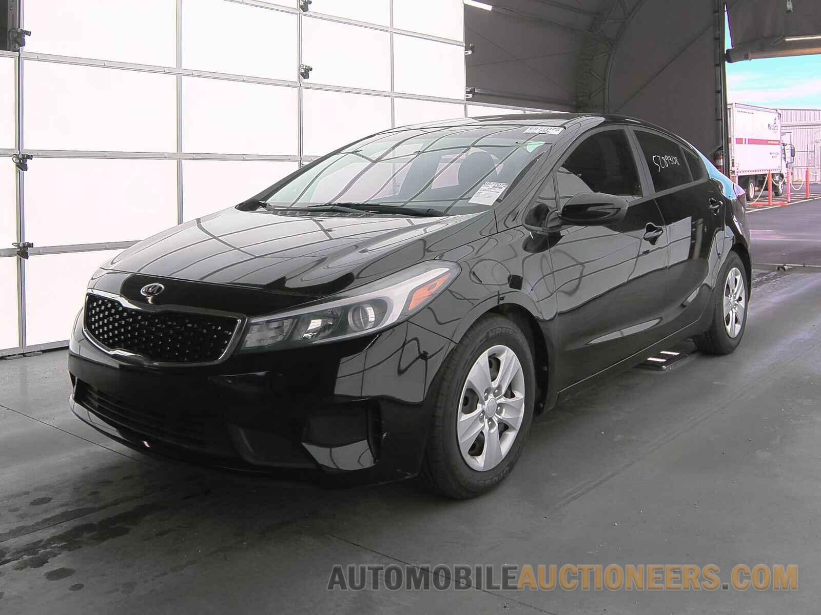 3KPFK4A75HE076324 Kia Forte LX 2017