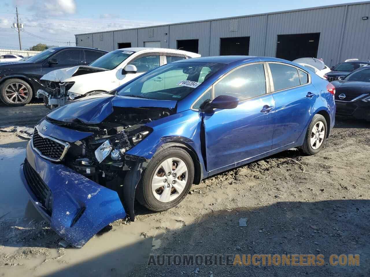 3KPFK4A75HE135260 KIA FORTE 2017