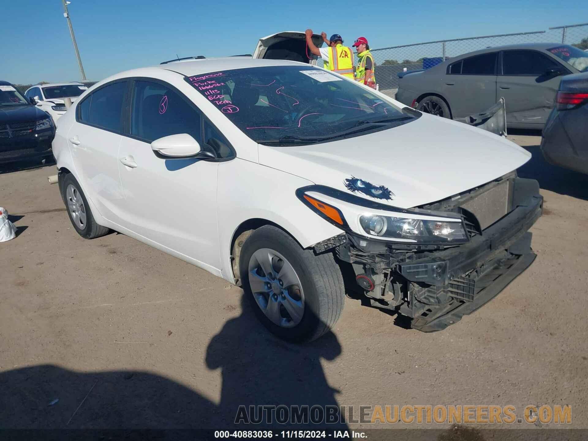 3KPFK4A75HE142631 KIA FORTE 2017