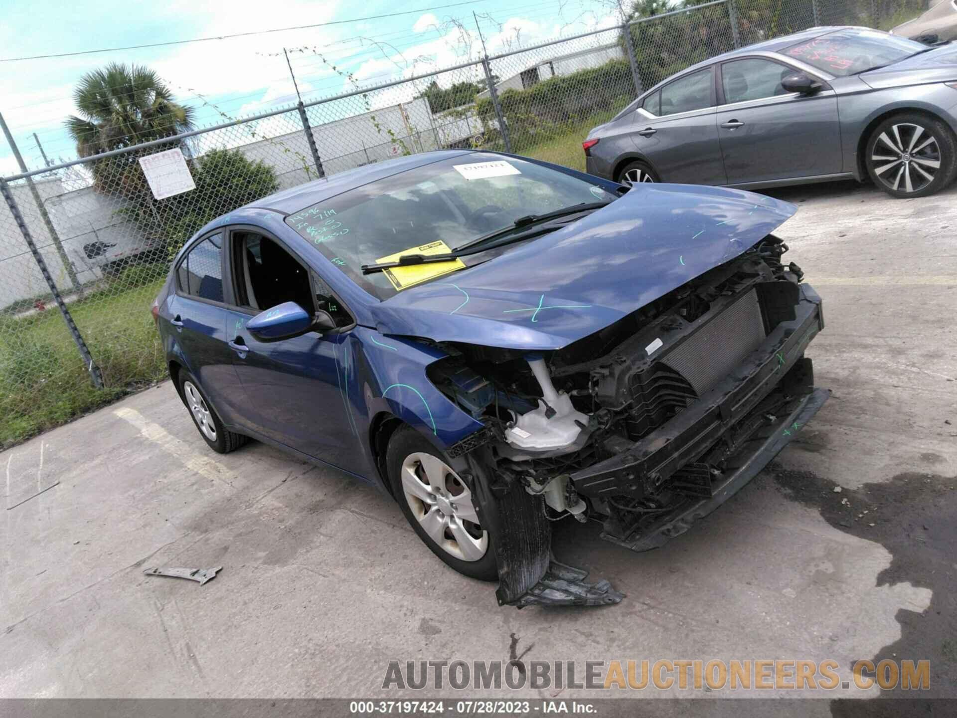 3KPFK4A75JE169284 KIA FORTE 2018