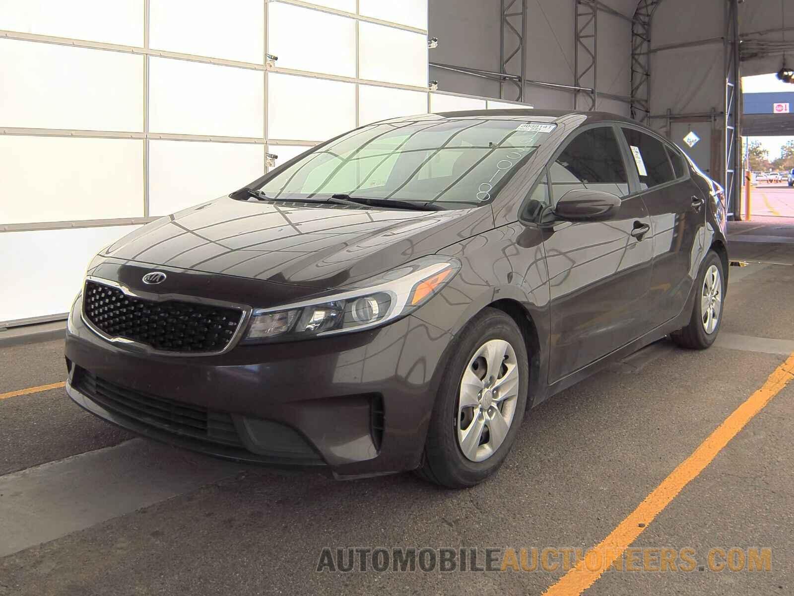 3KPFK4A75JE193018 Kia Forte LX 2018