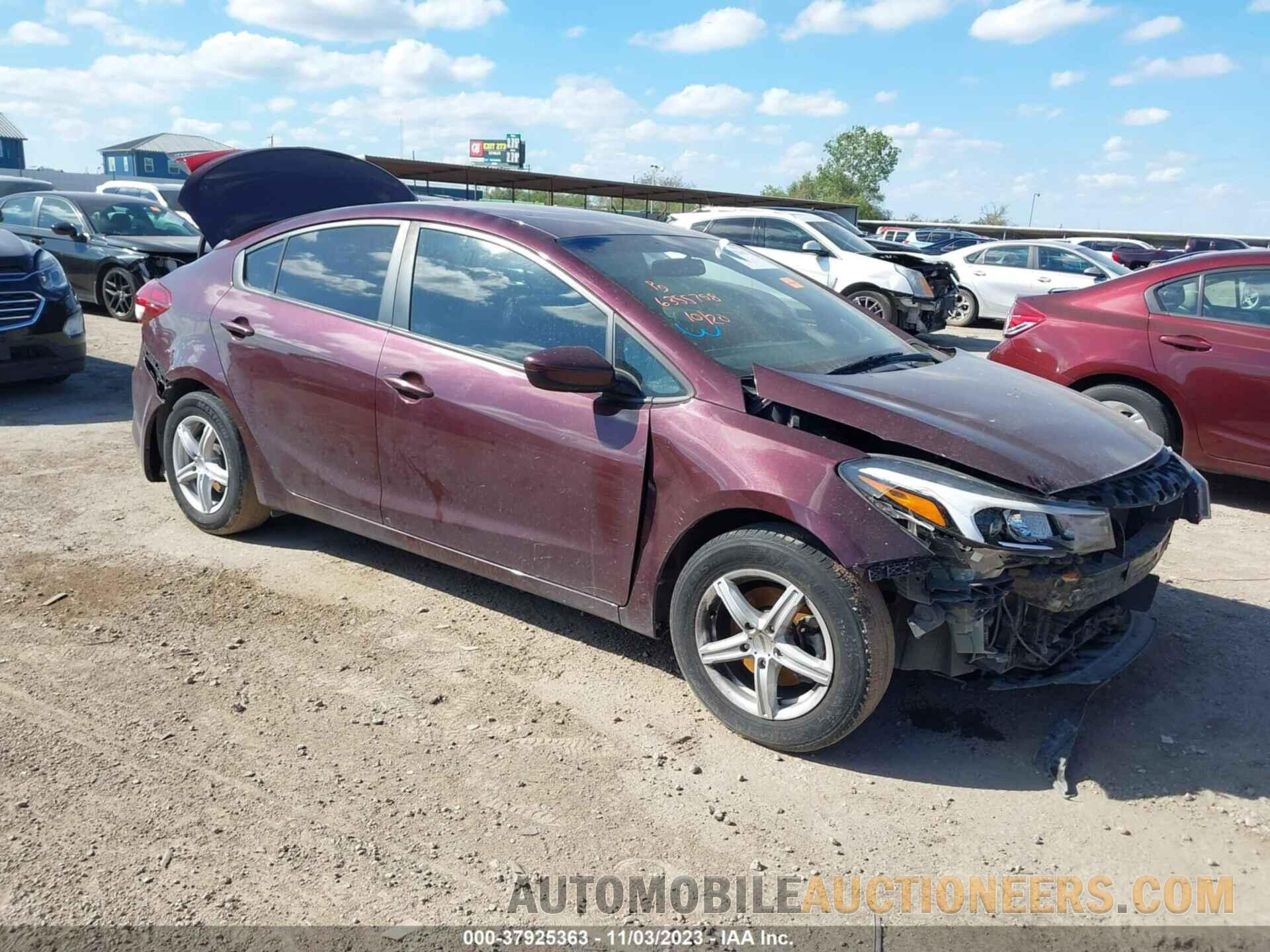 3KPFK4A75JE220699 KIA FORTE 2018