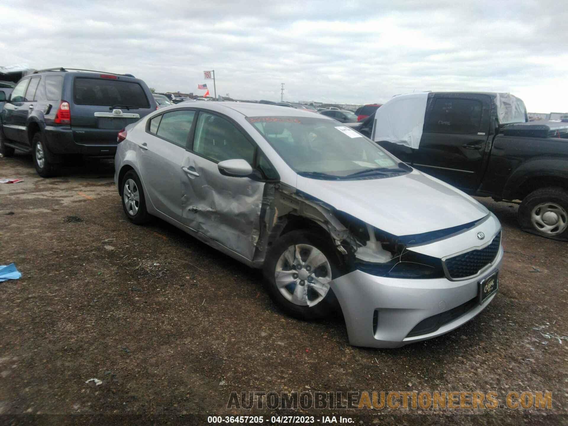 3KPFK4A75JE225479 KIA FORTE 2018