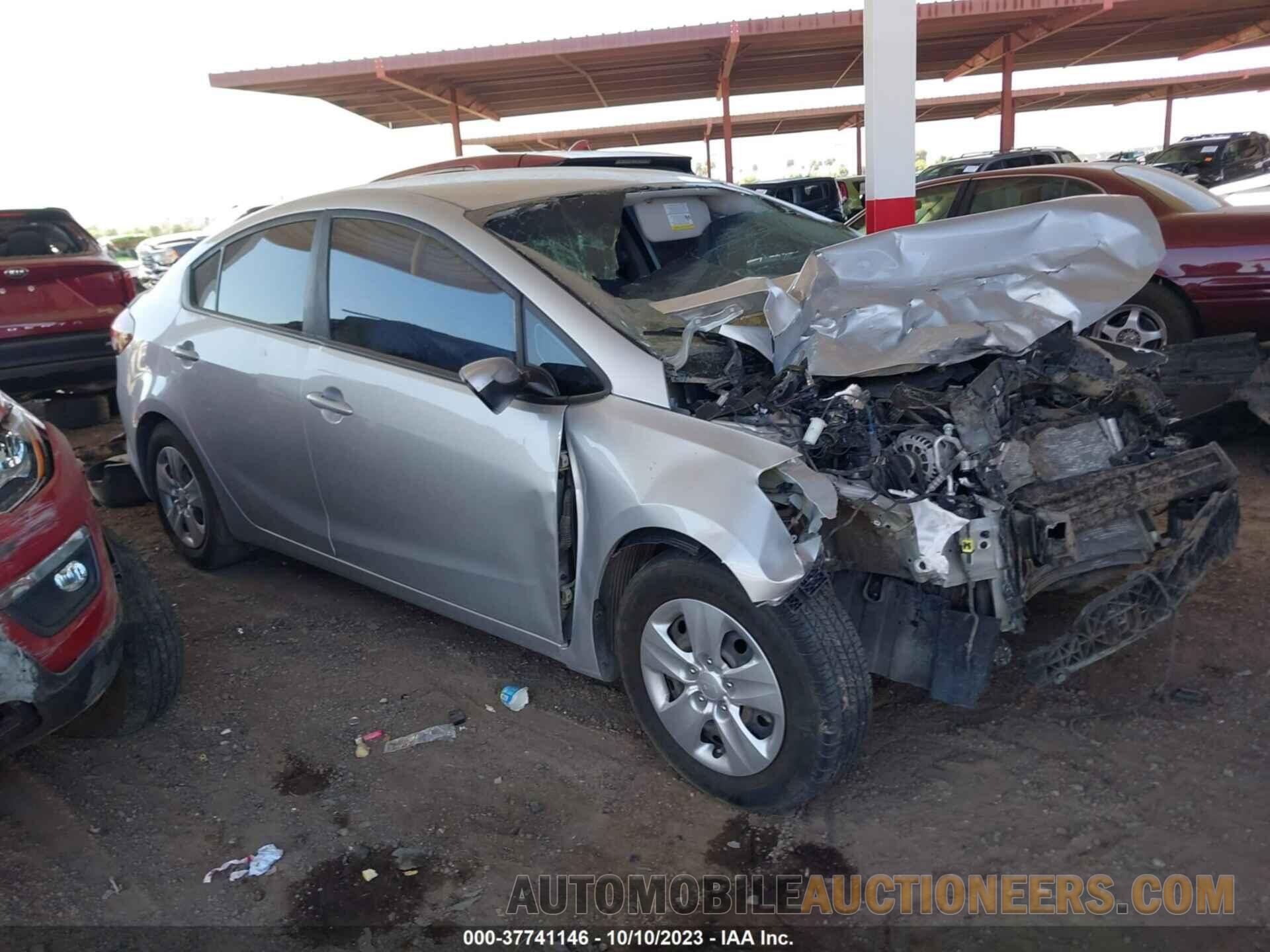 3KPFK4A75JE237454 KIA FORTE 2018