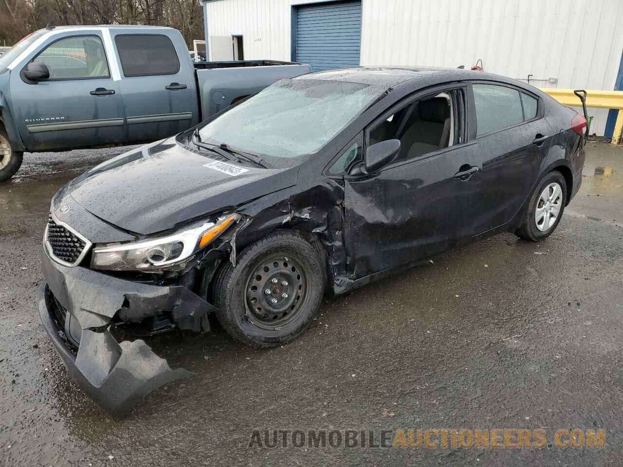 3KPFK4A75JE240774 KIA FORTE 2018