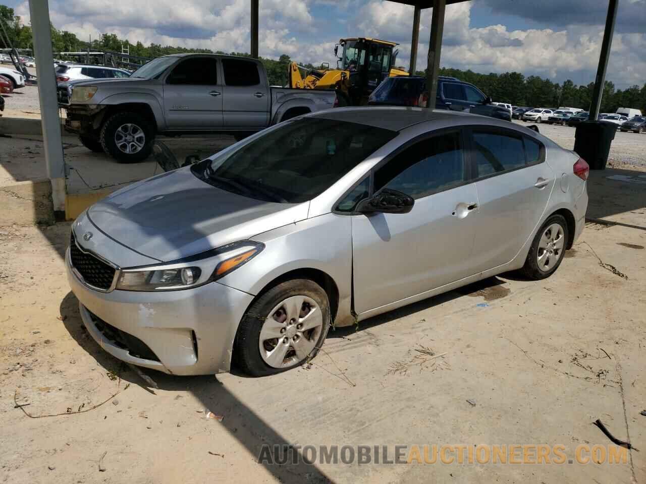 3KPFK4A75JE241777 KIA FORTE 2018