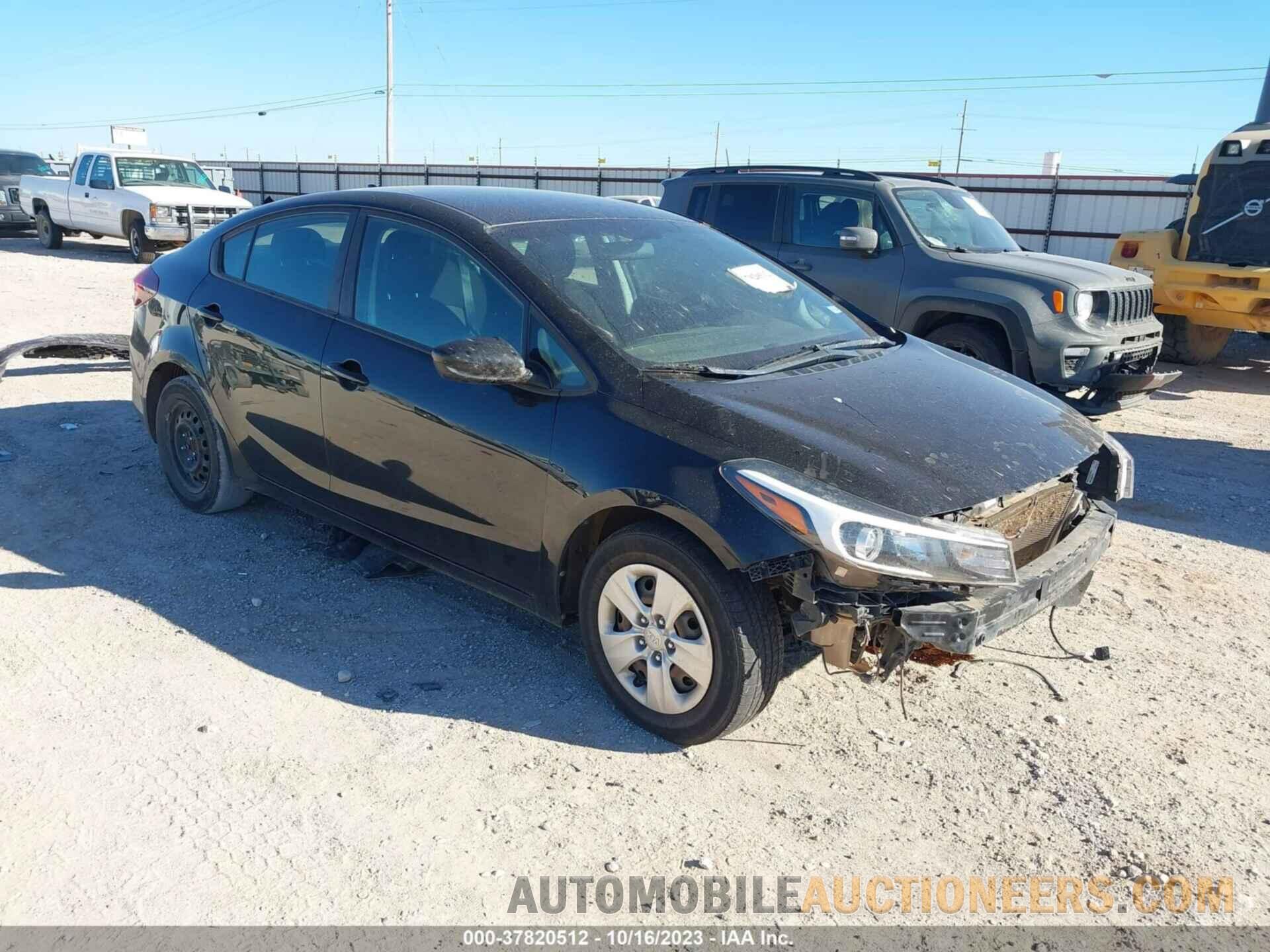 3KPFK4A75JE272771 KIA FORTE 2018