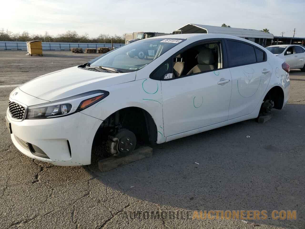 3KPFK4A75JE281051 KIA FORTE 2018