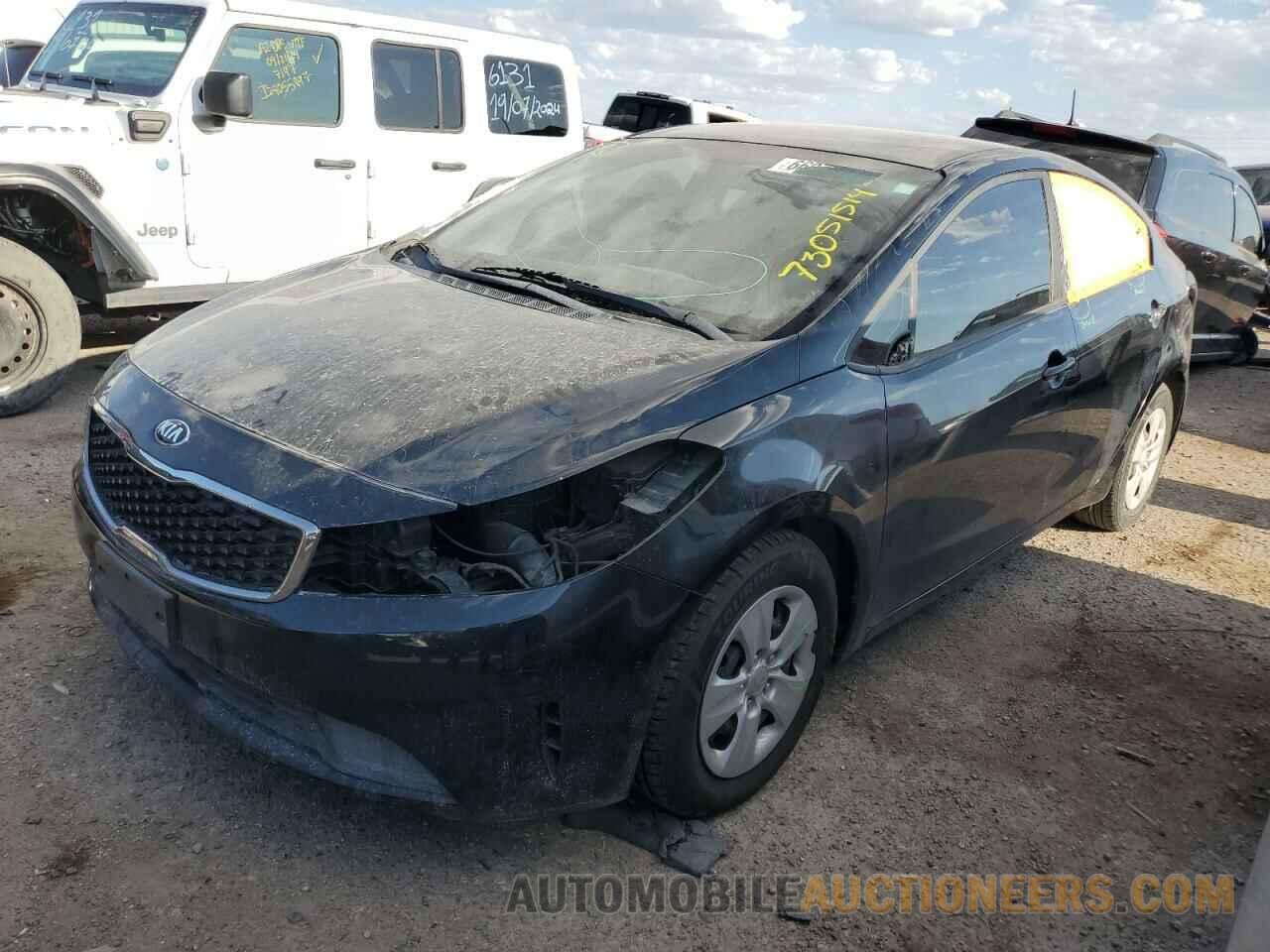 3KPFK4A76HE112084 KIA FORTE 2017