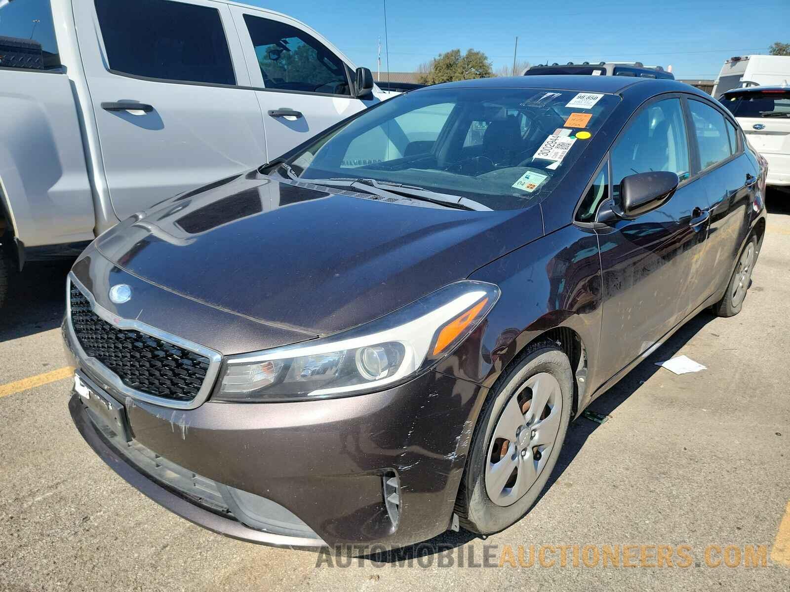 3KPFK4A76HE138684 Kia Forte 2017