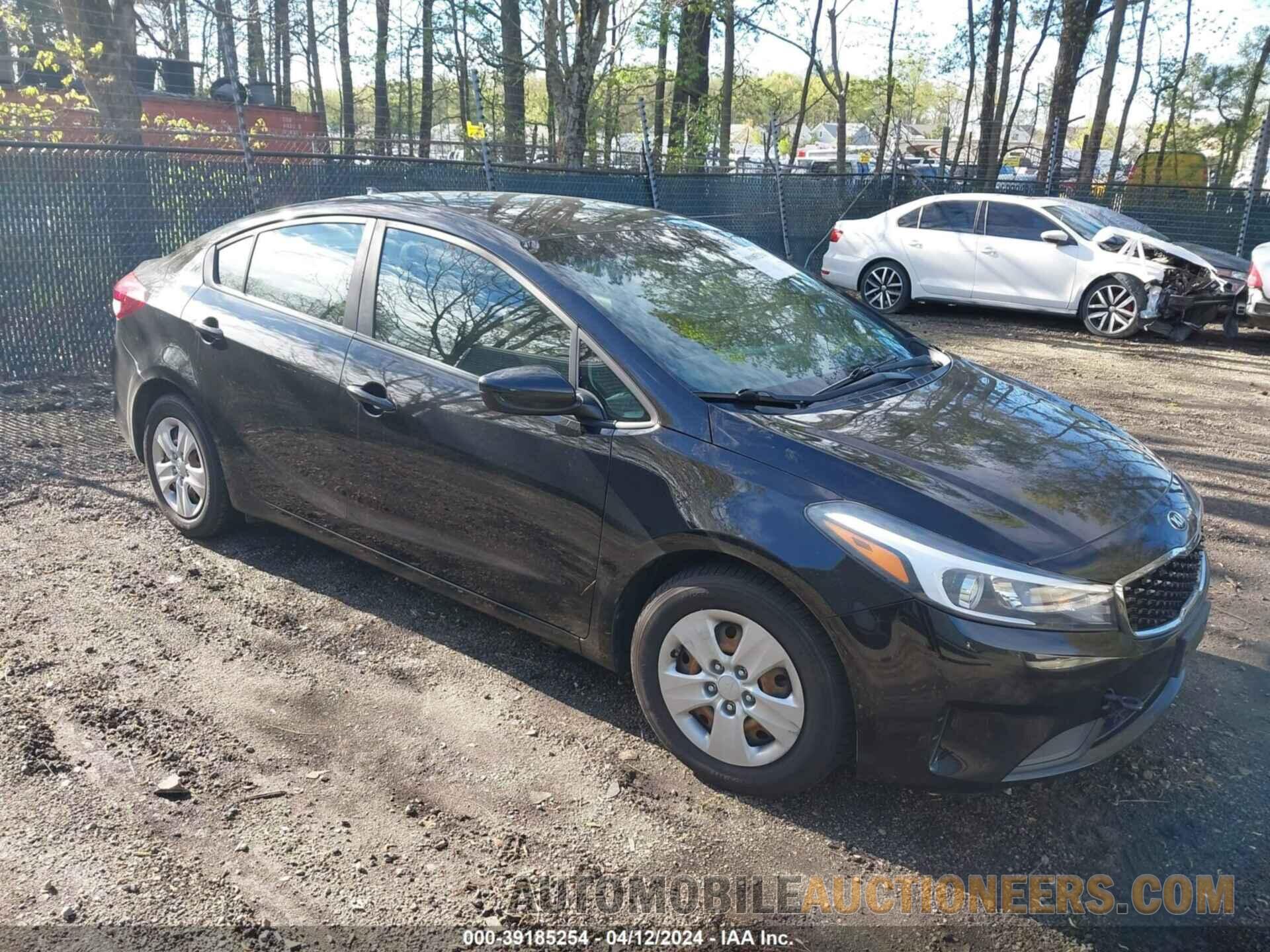 3KPFK4A76JE183209 KIA FORTE 2018