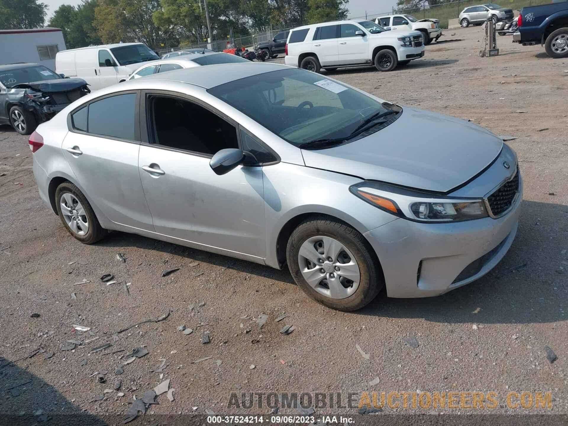 3KPFK4A76JE201207 KIA FORTE 2018