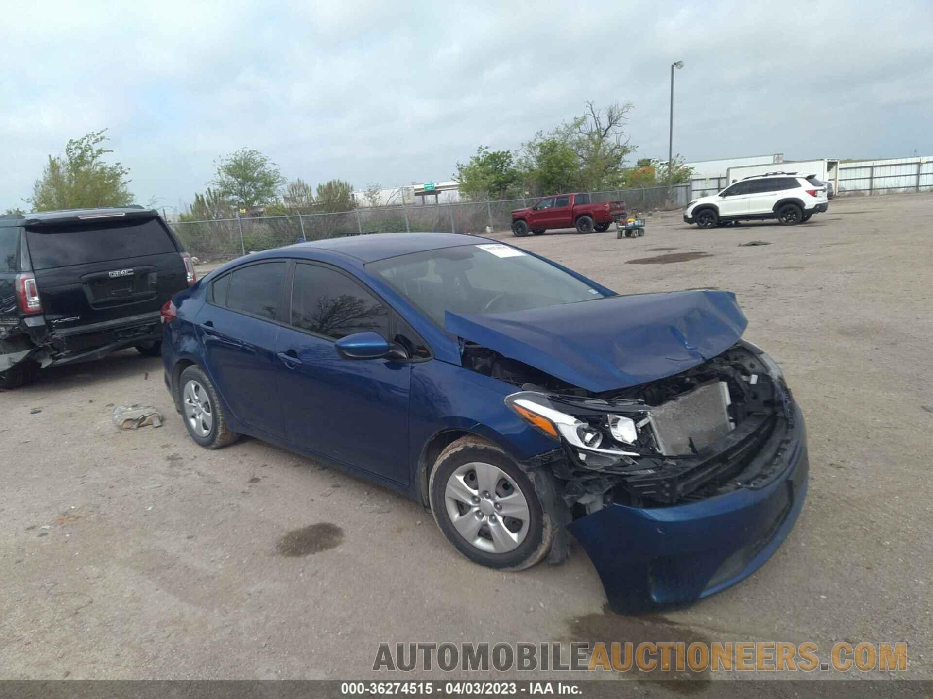 3KPFK4A76JE240217 KIA FORTE 2018