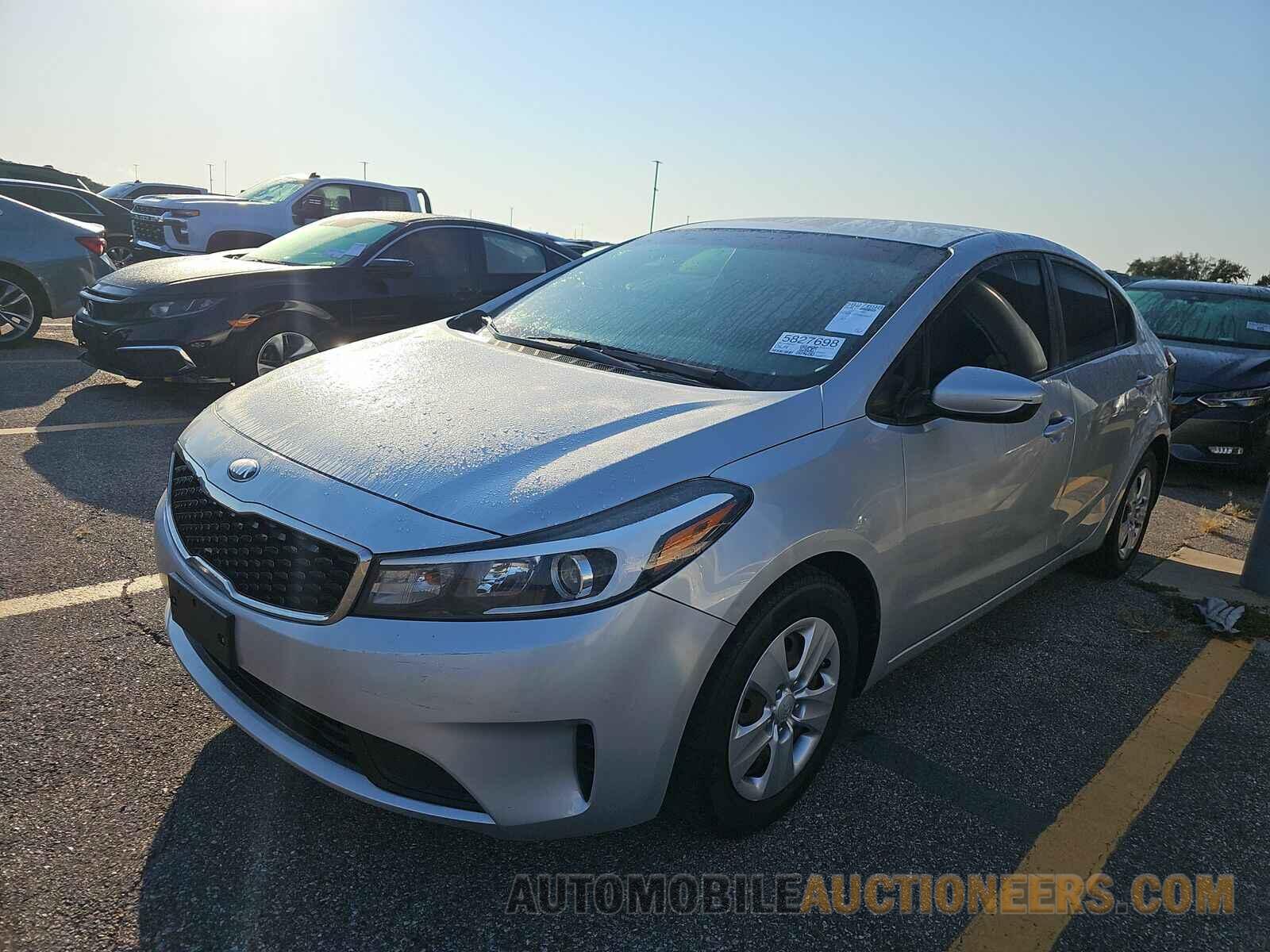 3KPFK4A76JE245837 Kia Forte LX 2018