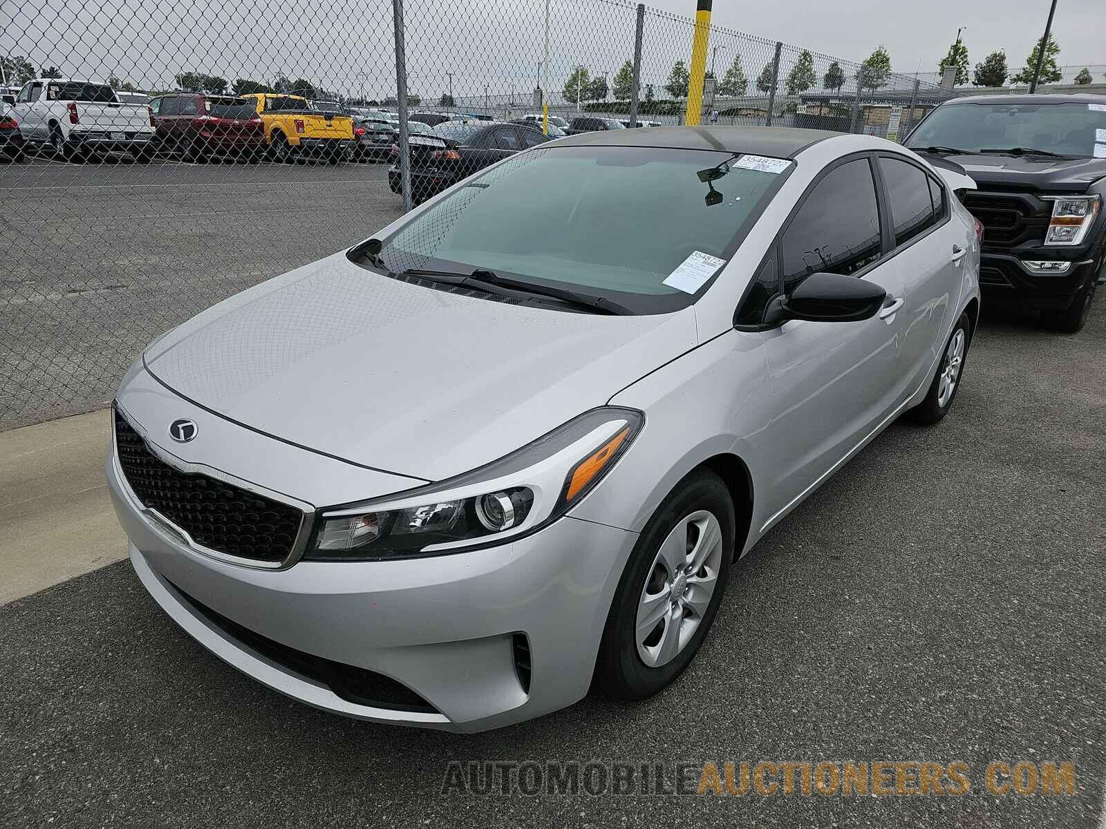 3KPFK4A76JE246759 Kia Forte LX 2018