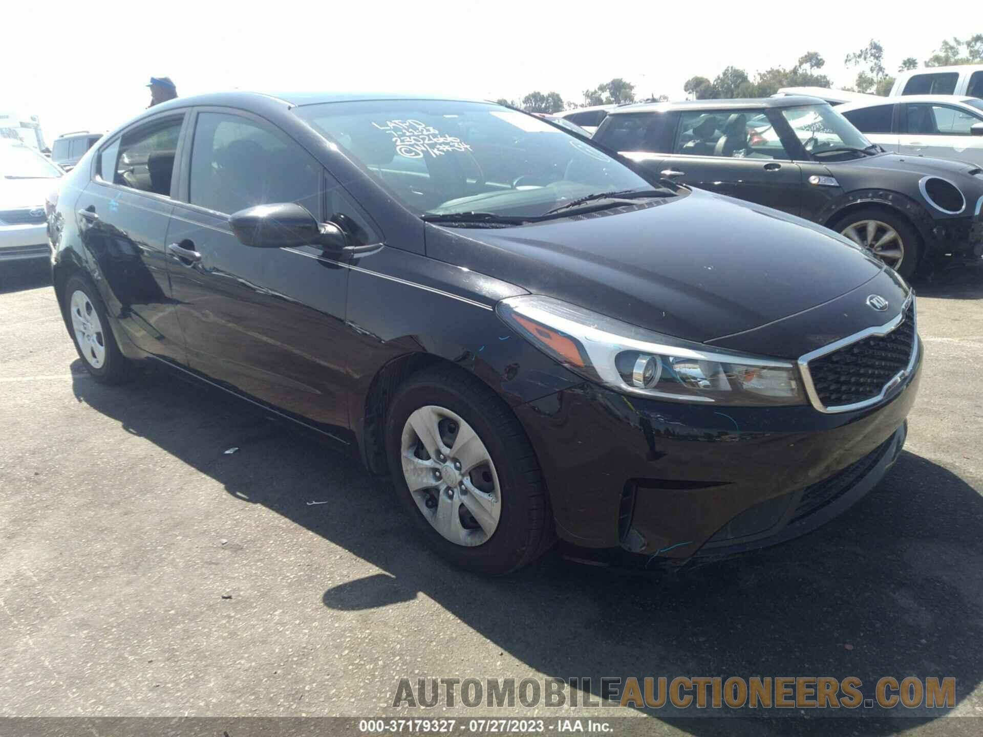 3KPFK4A76JE269698 KIA FORTE 2018