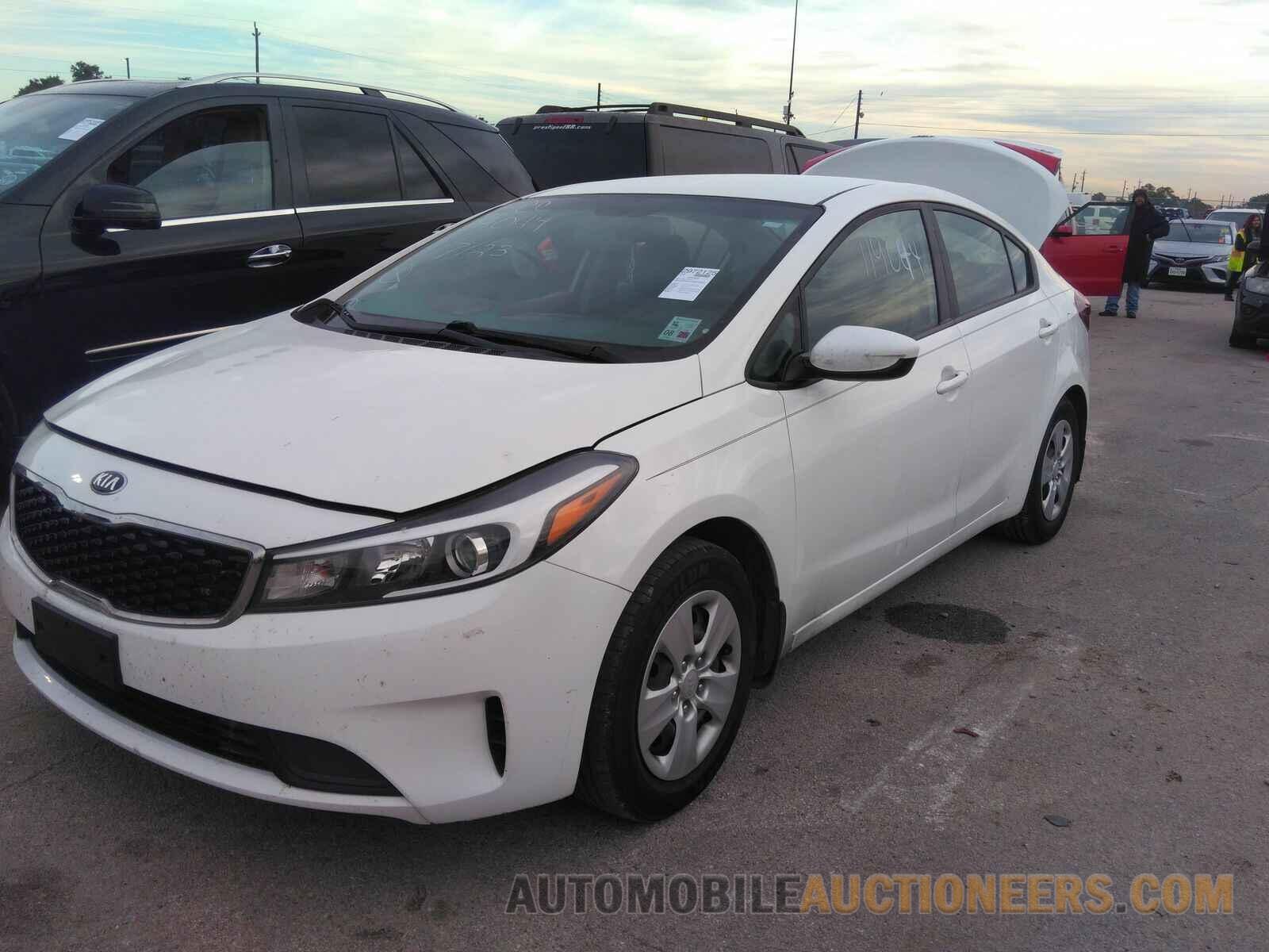 3KPFK4A77HE119044 Kia Forte LX 2017