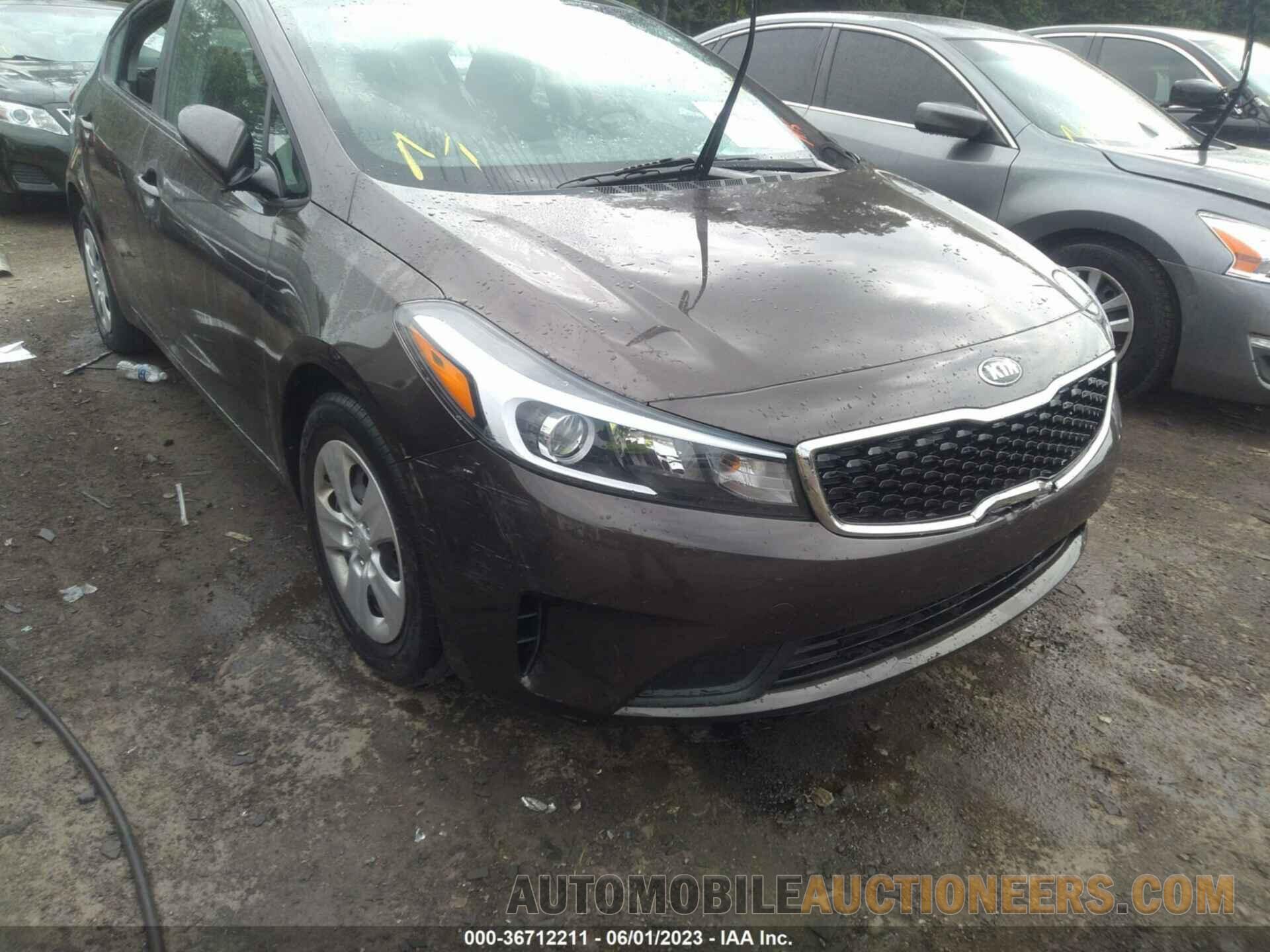 3KPFK4A77JE183865 KIA FORTE 2018