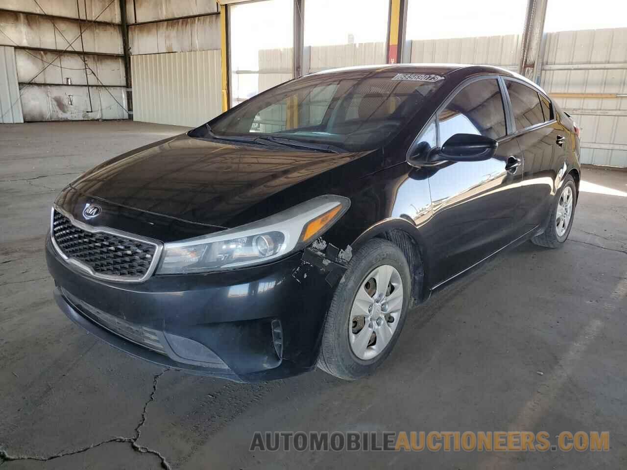 3KPFK4A77JE190637 KIA FORTE 2018