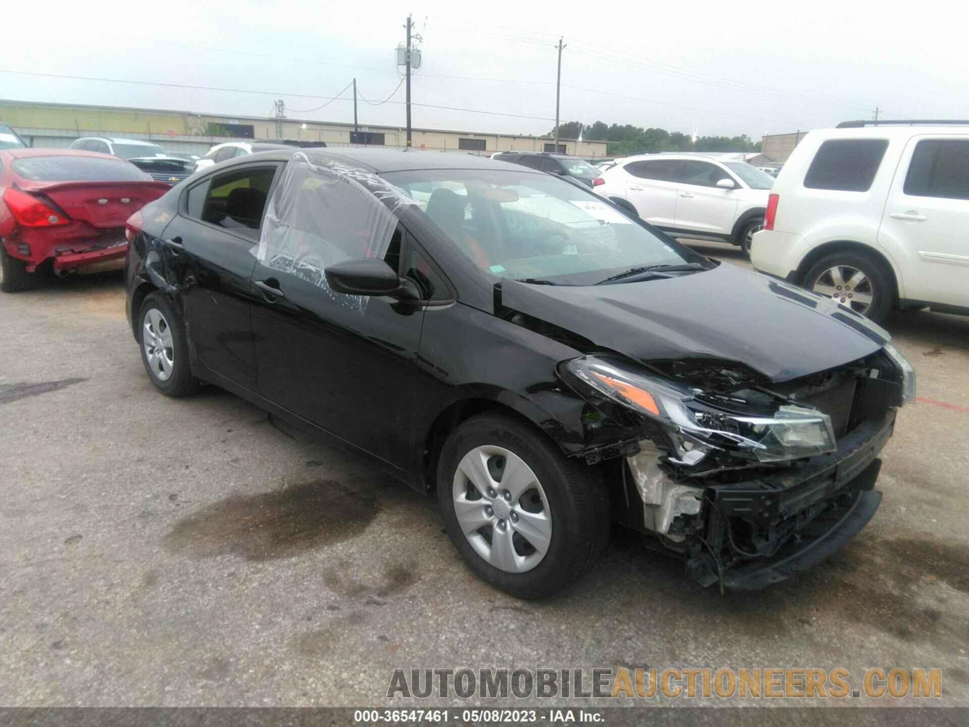 3KPFK4A77JE203841 KIA FORTE 2018