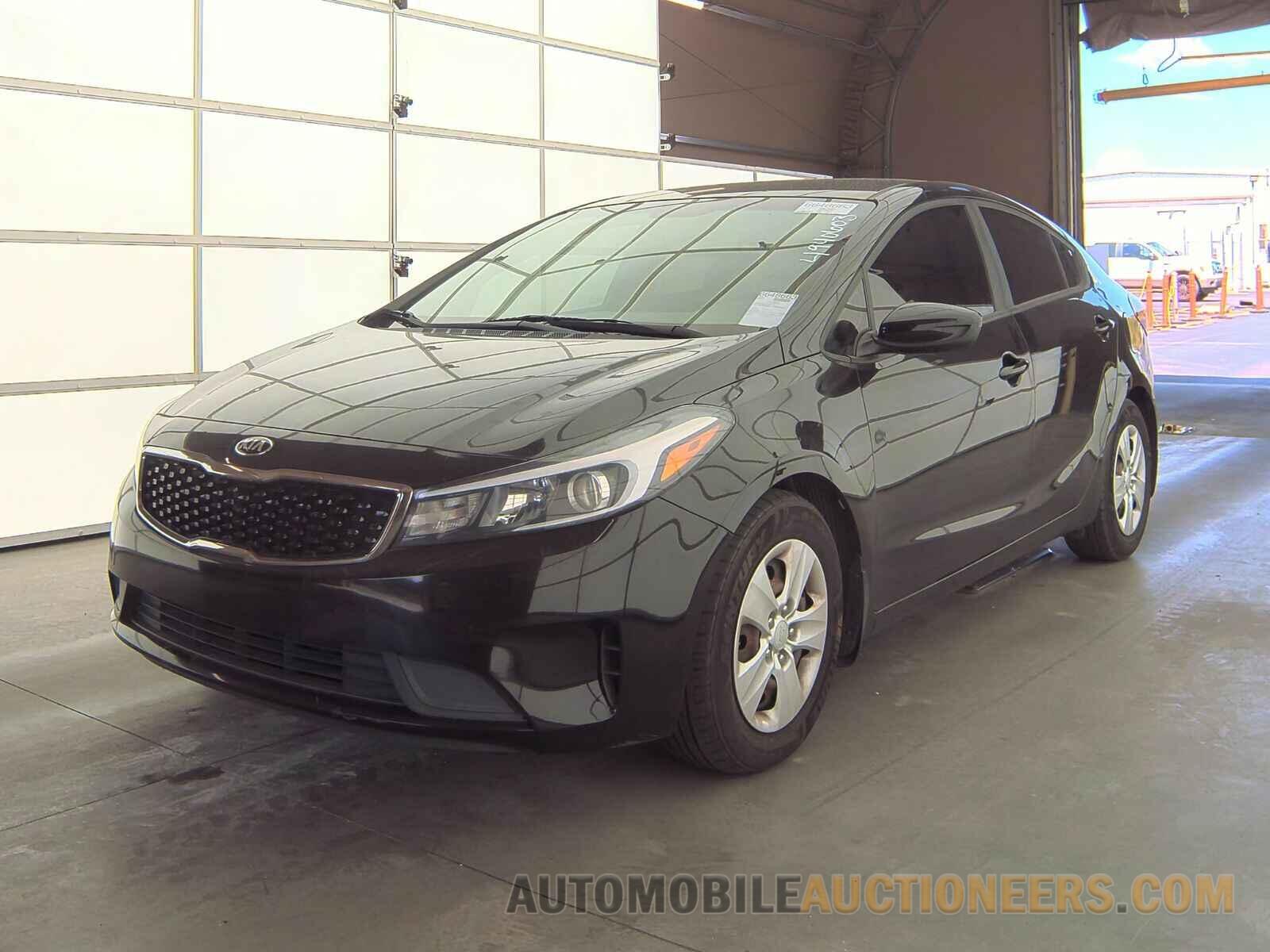 3KPFK4A77JE204147 Kia Forte LX 2018