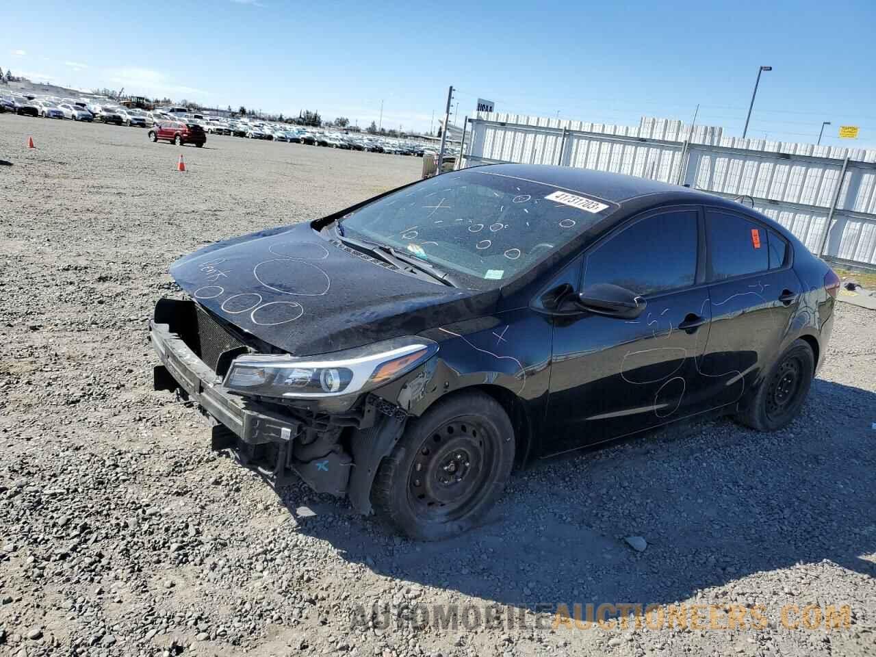 3KPFK4A77JE212765 KIA FORTE 2018