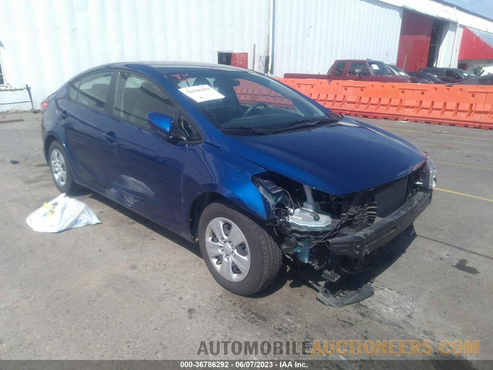 3KPFK4A77JE213916 KIA FORTE 2018