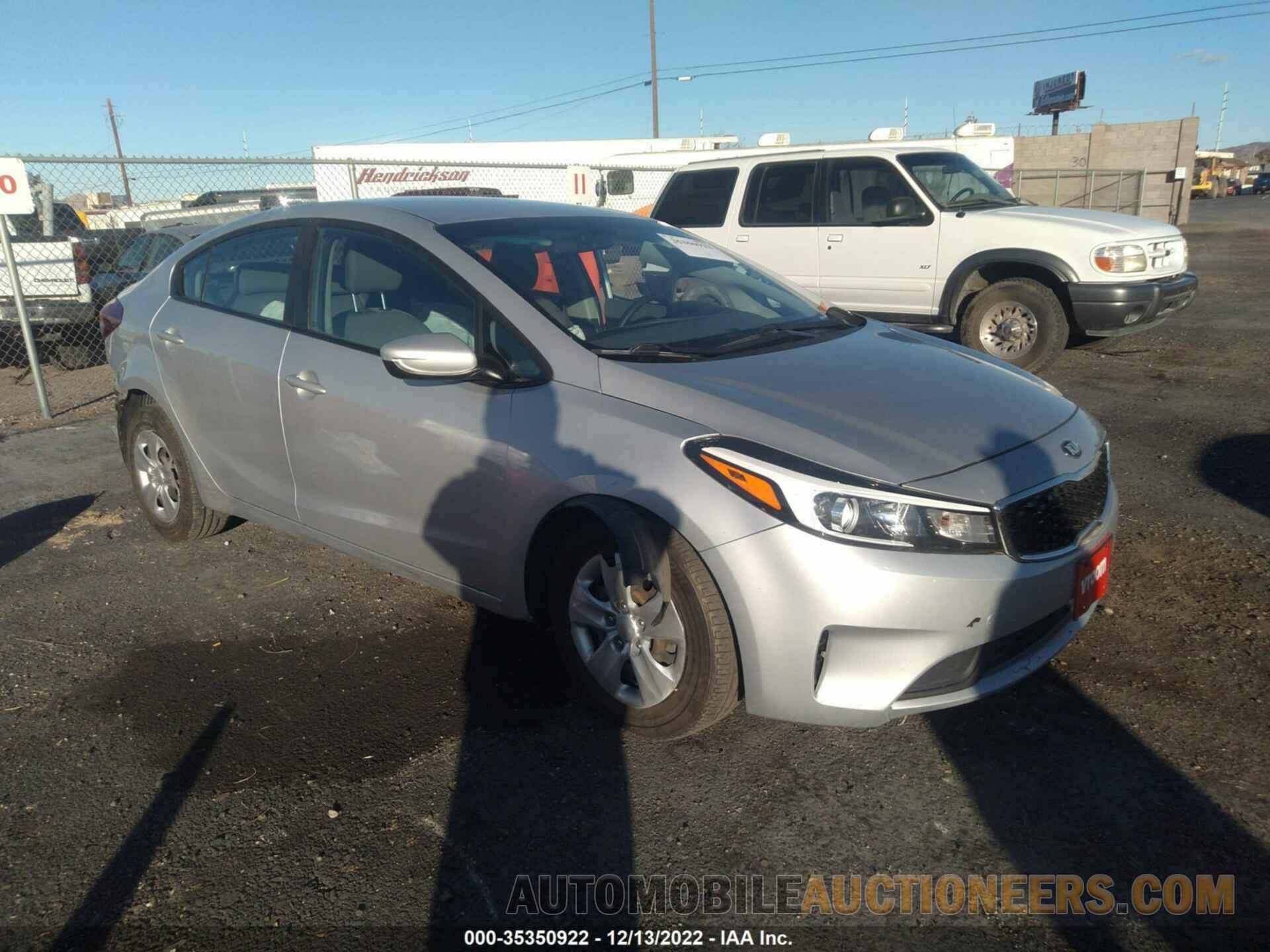 3KPFK4A77JE221742 KIA FORTE 2018