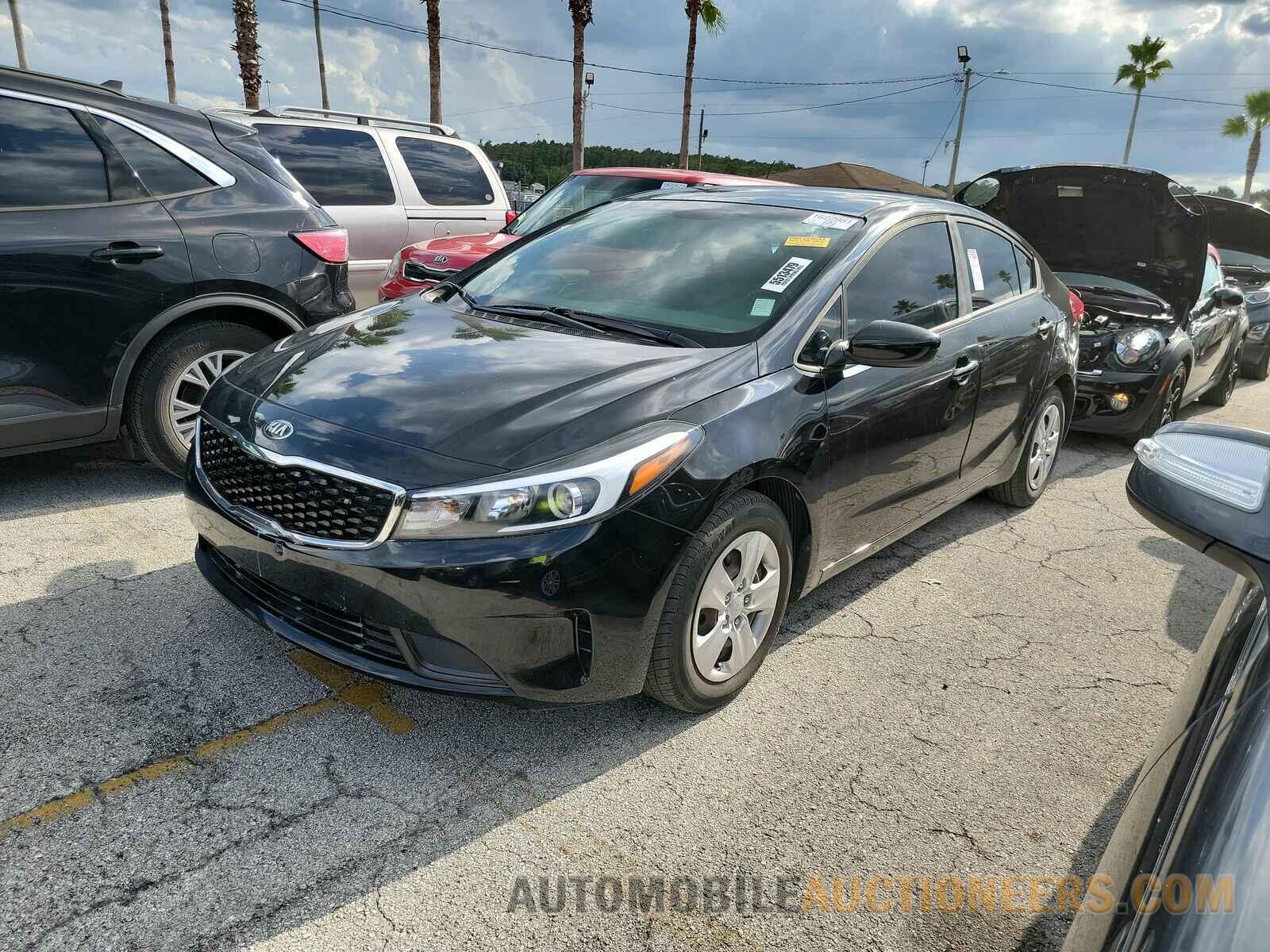 3KPFK4A77JE230781 Kia Forte LX 2018