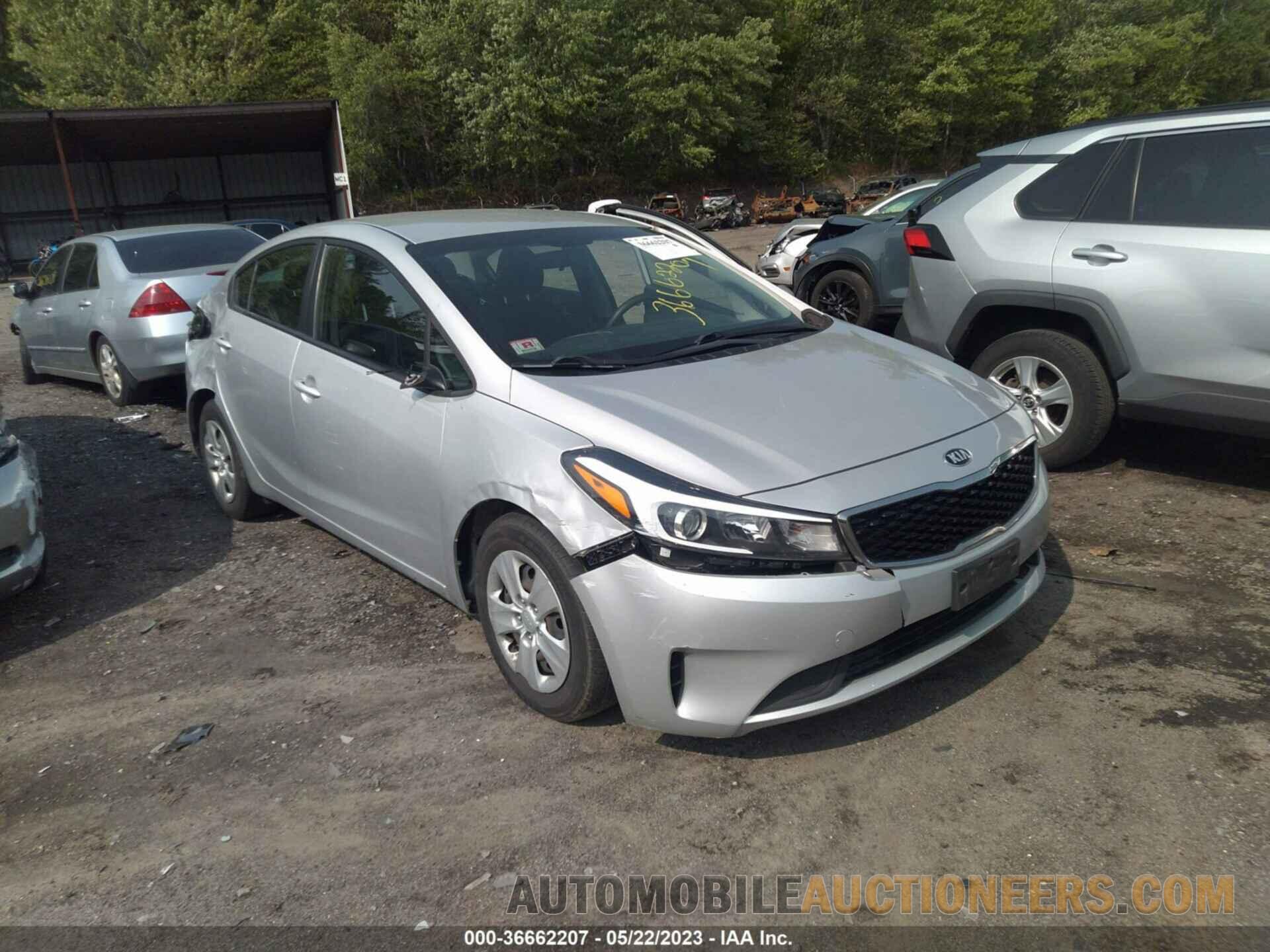 3KPFK4A77JE265756 KIA FORTE 2018