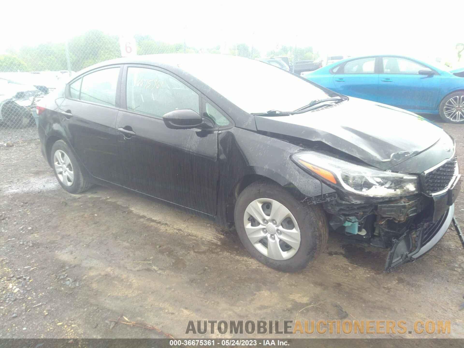 3KPFK4A77JE282573 KIA FORTE 2018