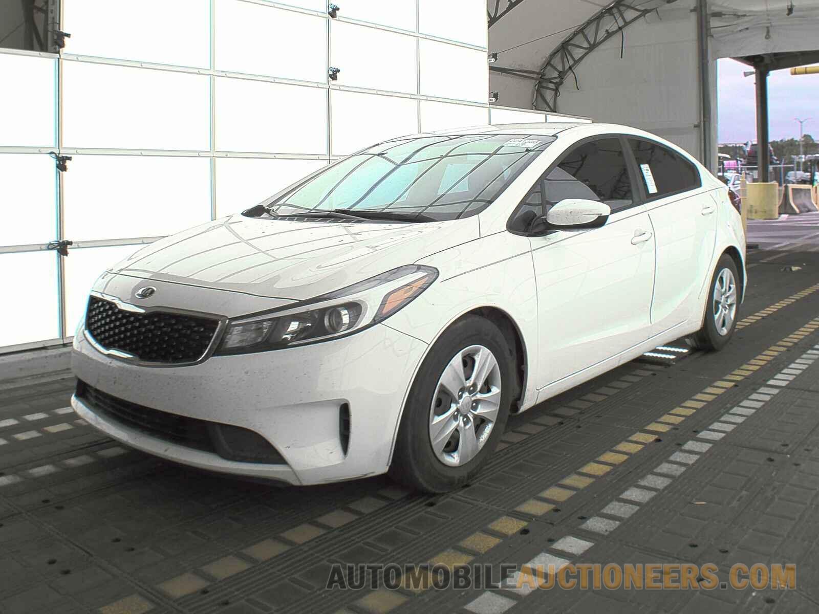 3KPFK4A78HE110854 Kia Forte LX 2017