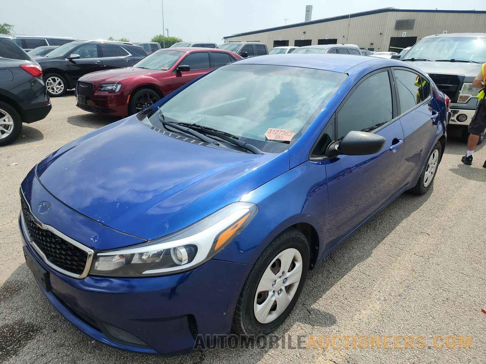 3KPFK4A78HE121367 Kia Forte 2017