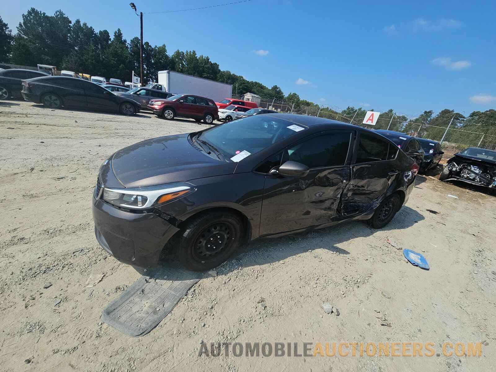 3KPFK4A78HE125824 Kia Forte LX 2017