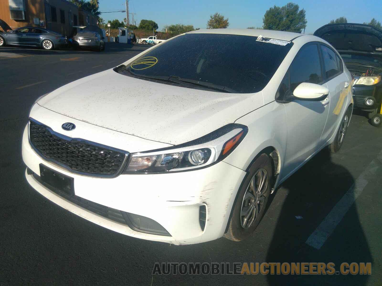 3KPFK4A78HE160265 Kia Forte LX 2017