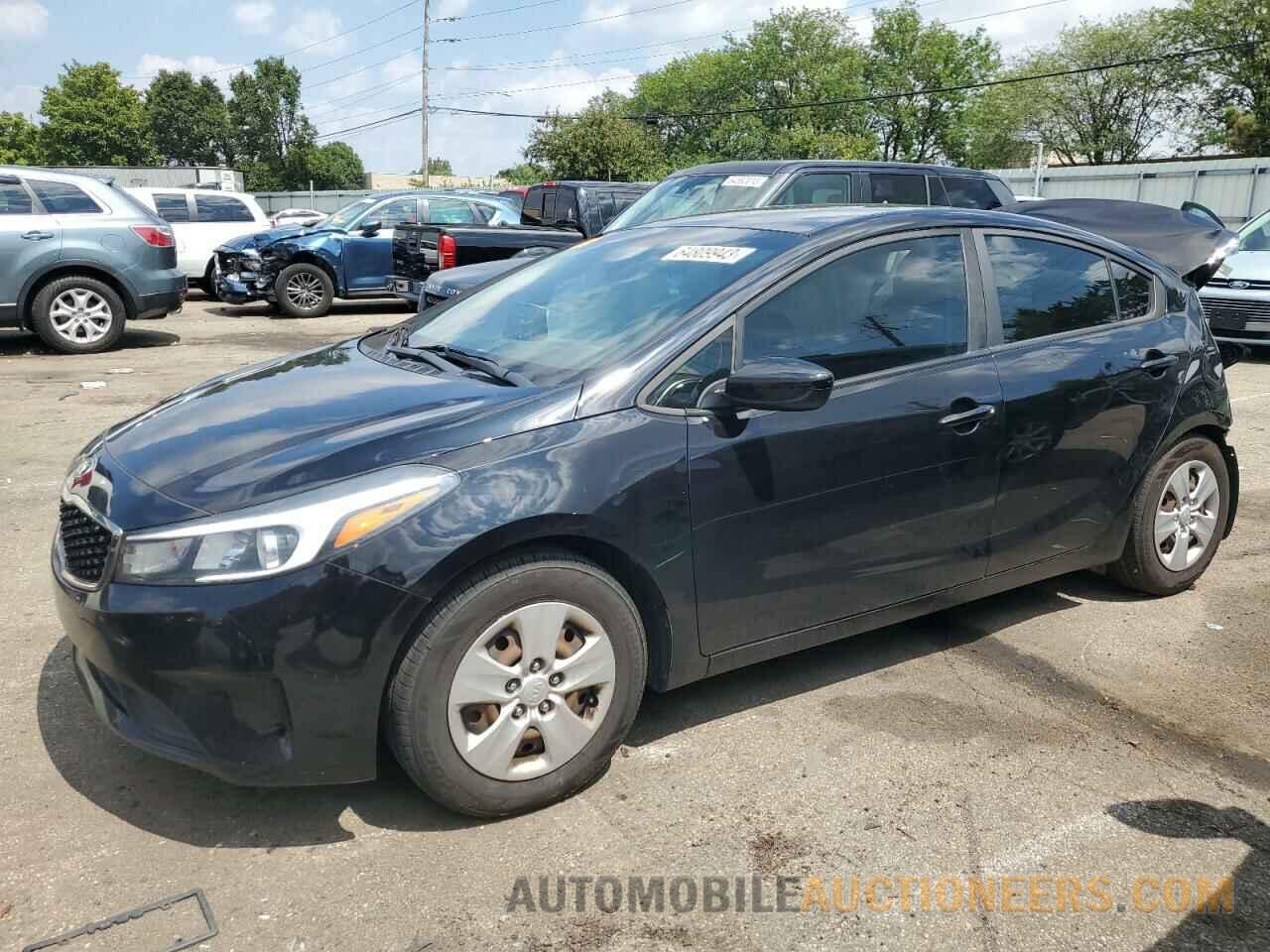 3KPFK4A78JE182885 KIA FORTE 2018