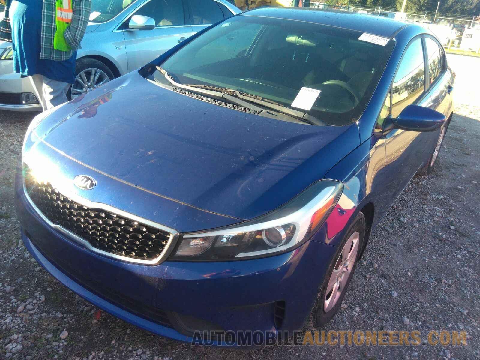 3KPFK4A78JE196706 Kia Forte LX 2018