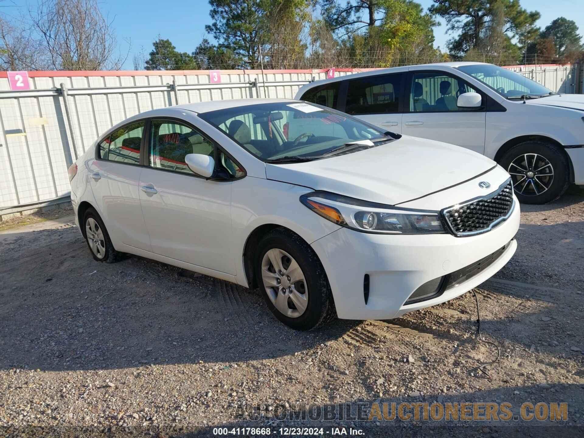 3KPFK4A78JE228473 KIA FORTE 2018