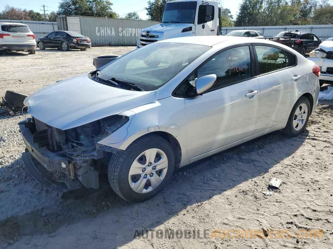 3KPFK4A78JE236122 KIA FORTE 2018