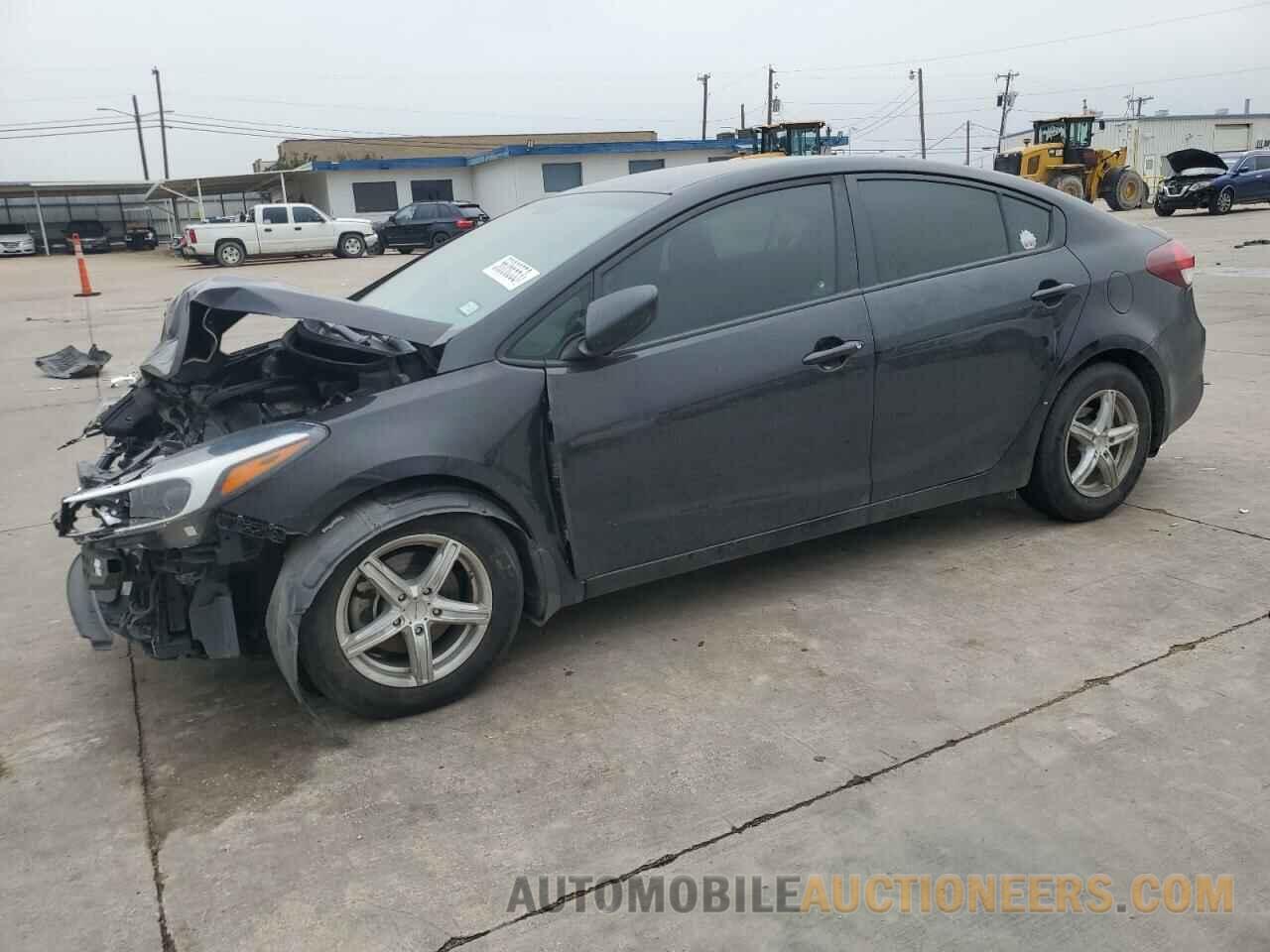 3KPFK4A78JE239473 KIA FORTE 2018