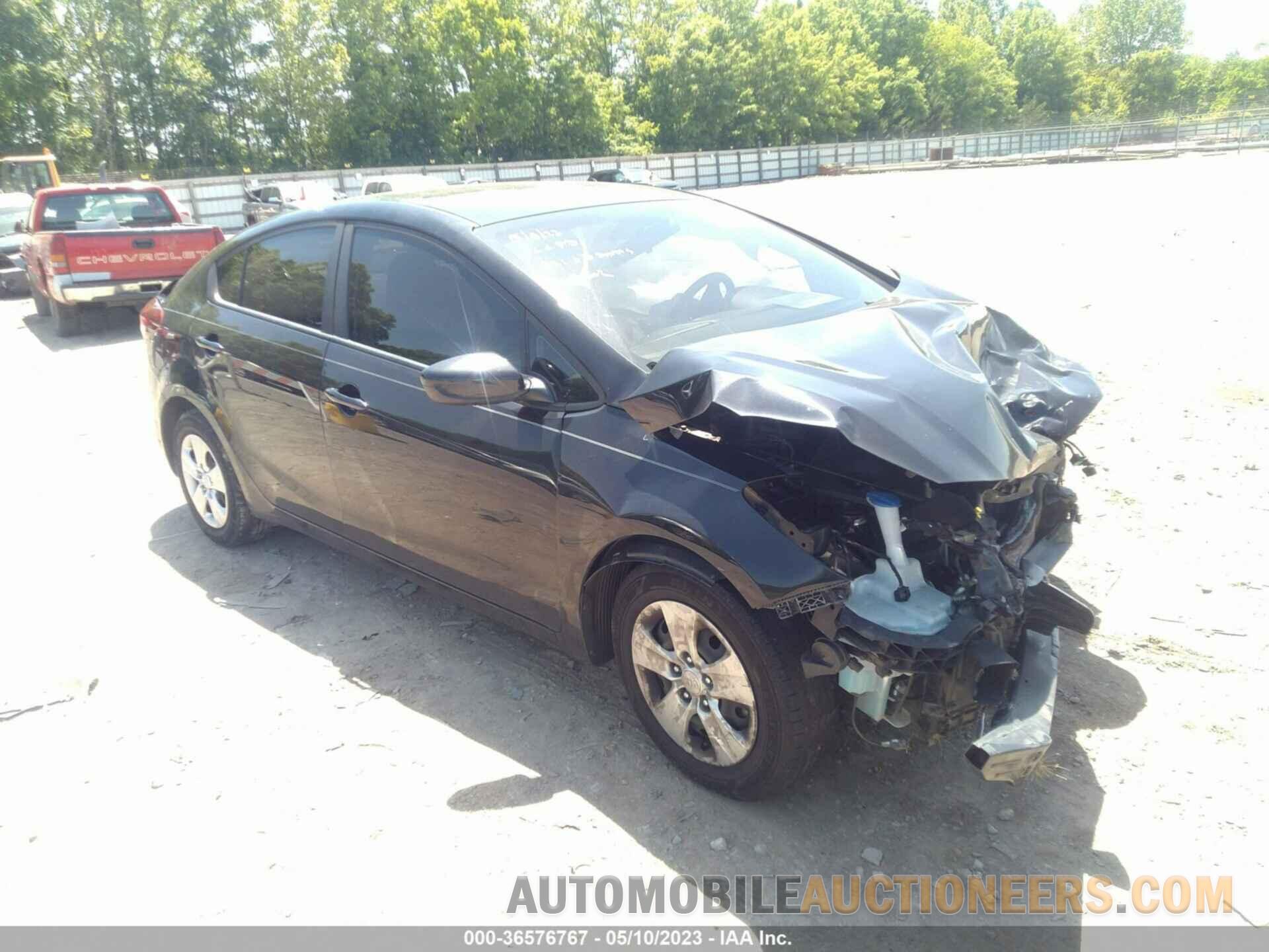 3KPFK4A78JE250229 KIA FORTE 2018