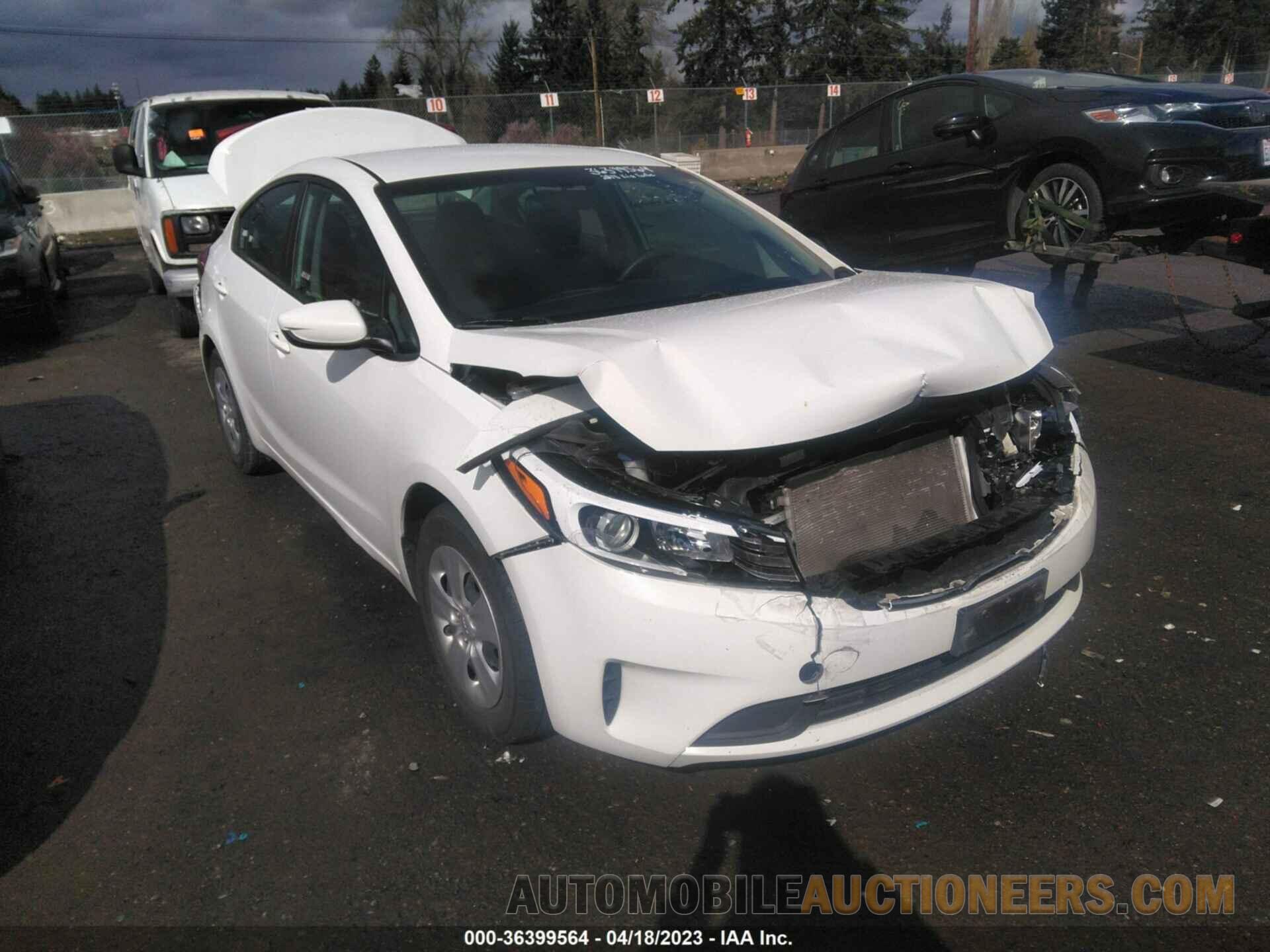 3KPFK4A78JE256788 KIA FORTE 2018