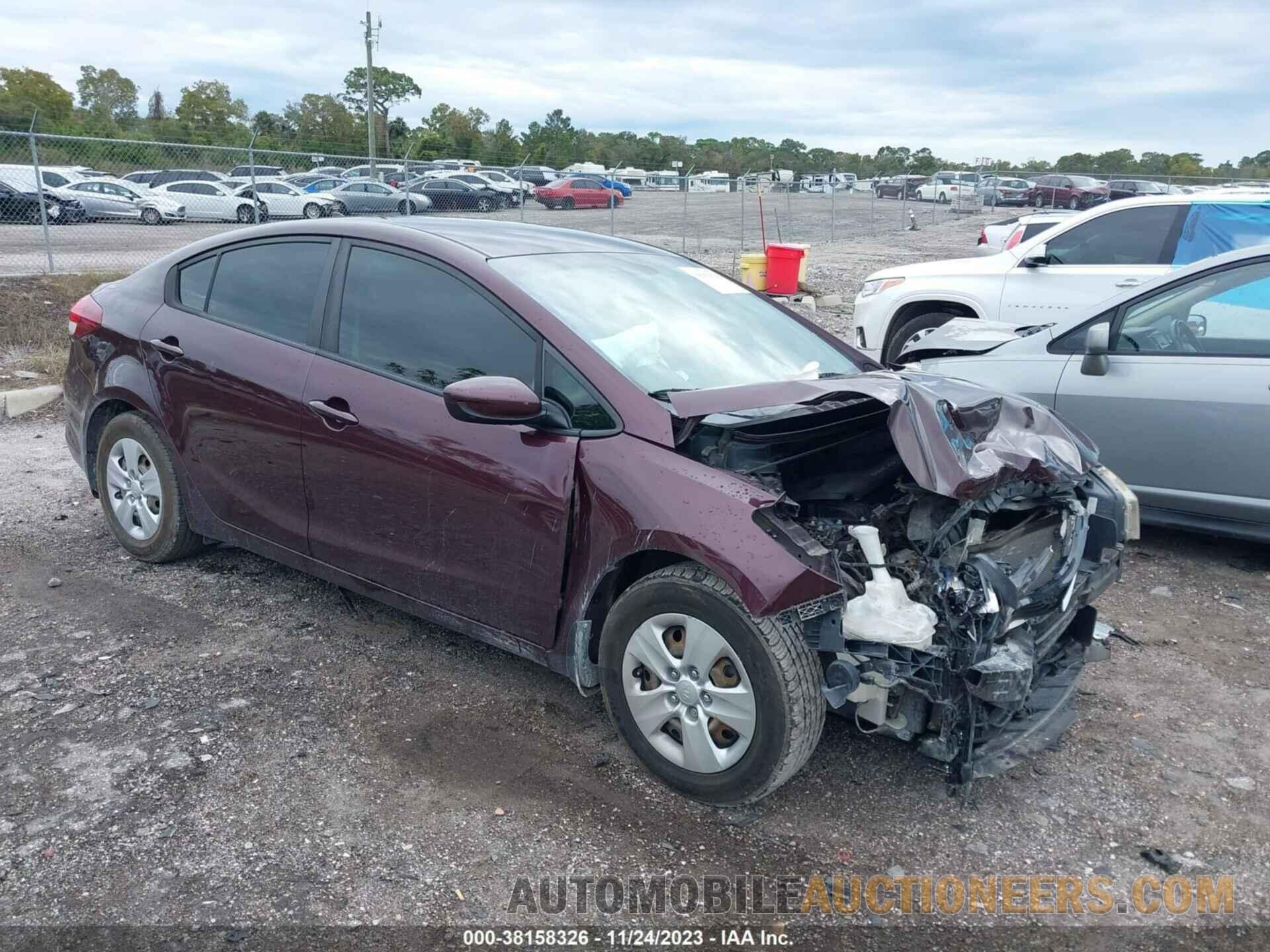 3KPFK4A78JE281108 KIA FORTE 2018