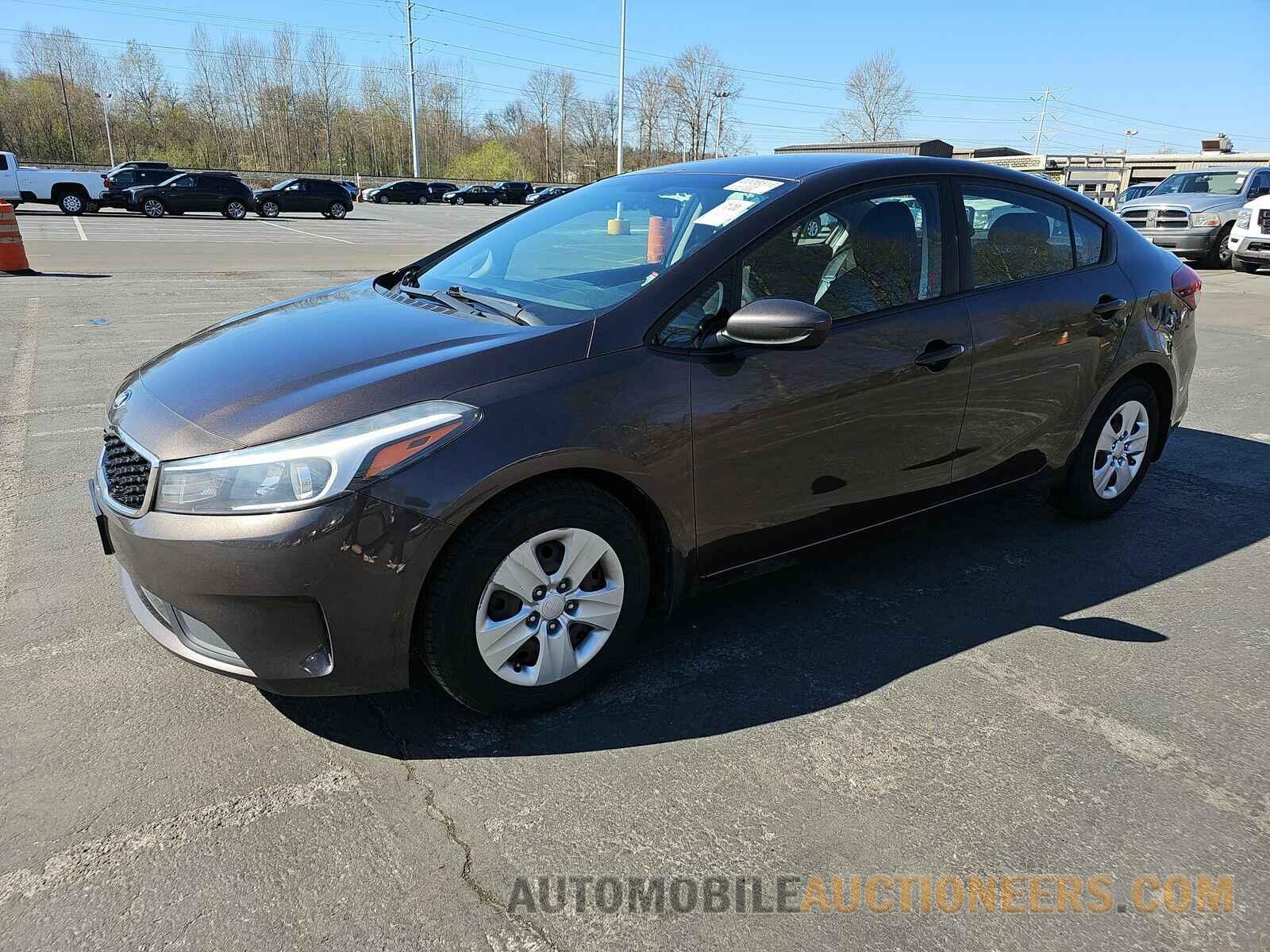 3KPFK4A79HE069389 Kia Forte LX 2017