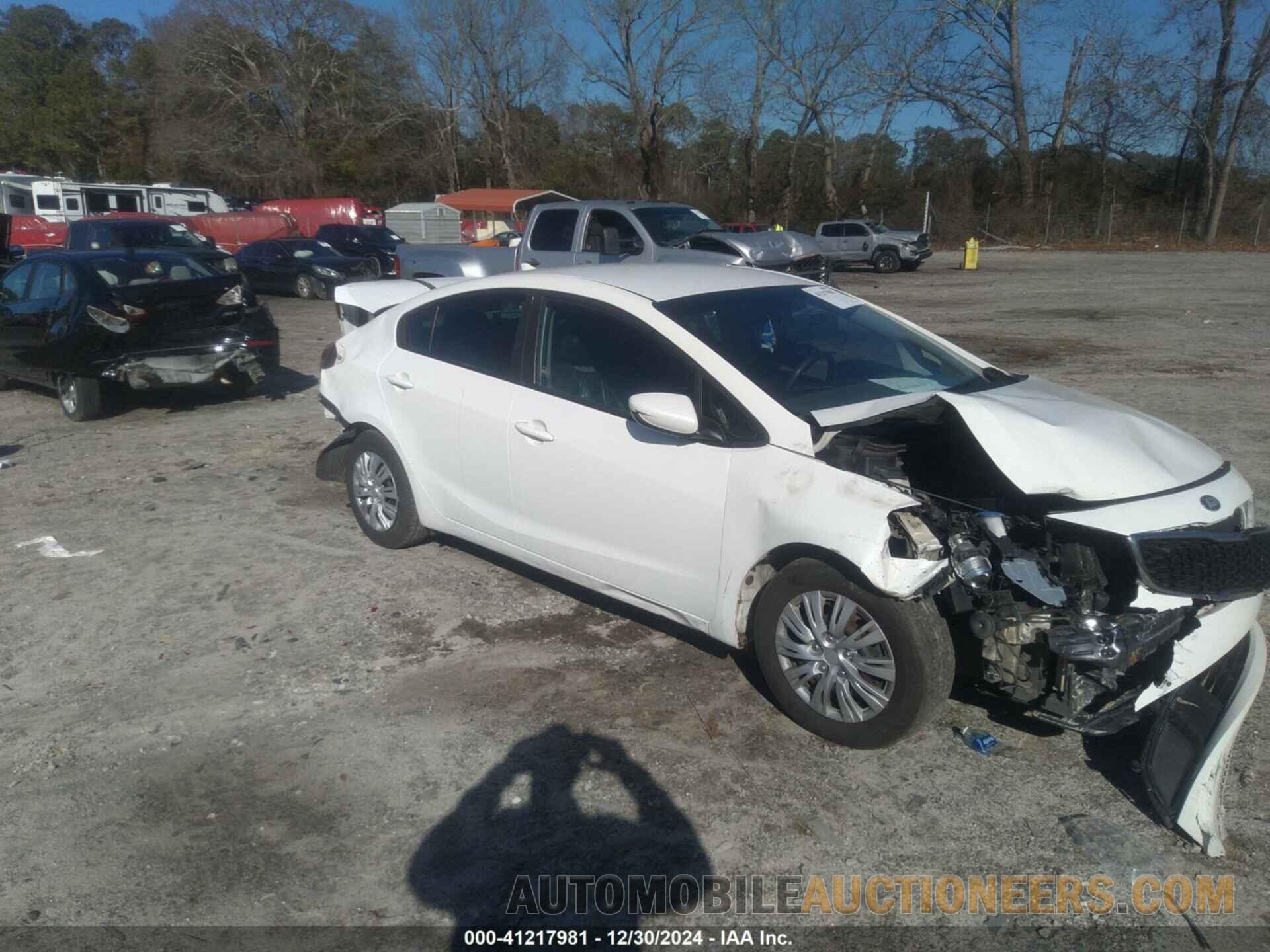 3KPFK4A79HE075662 KIA FORTE 2017