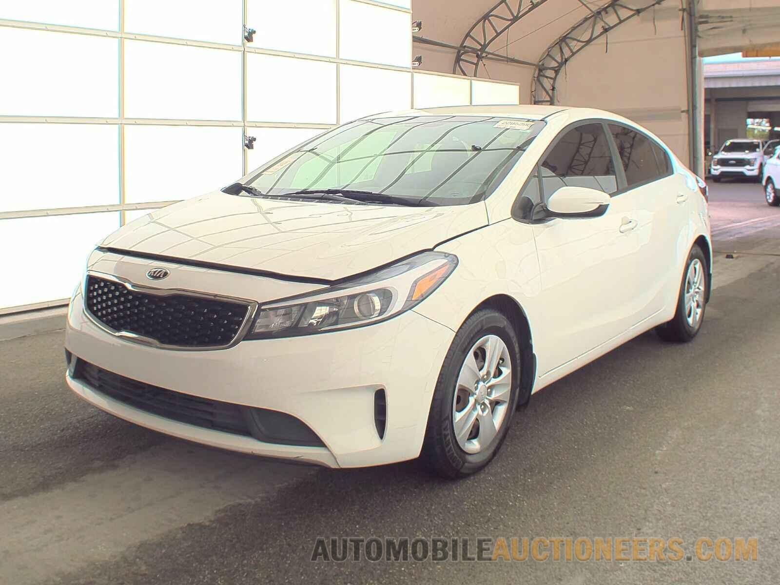 3KPFK4A79HE097774 Kia Forte LX 2017