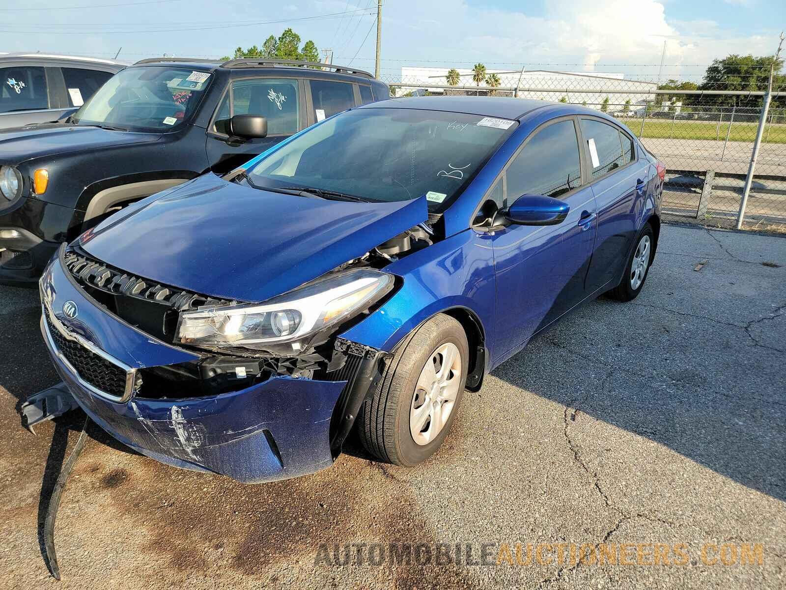 3KPFK4A79HE160548 Kia Forte LX 2017