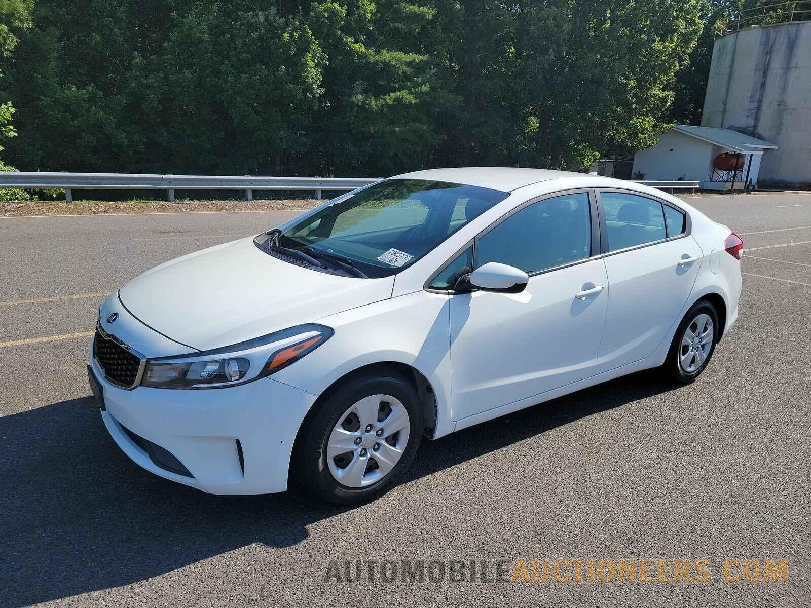 3KPFK4A79JE175783 Kia Forte 2018