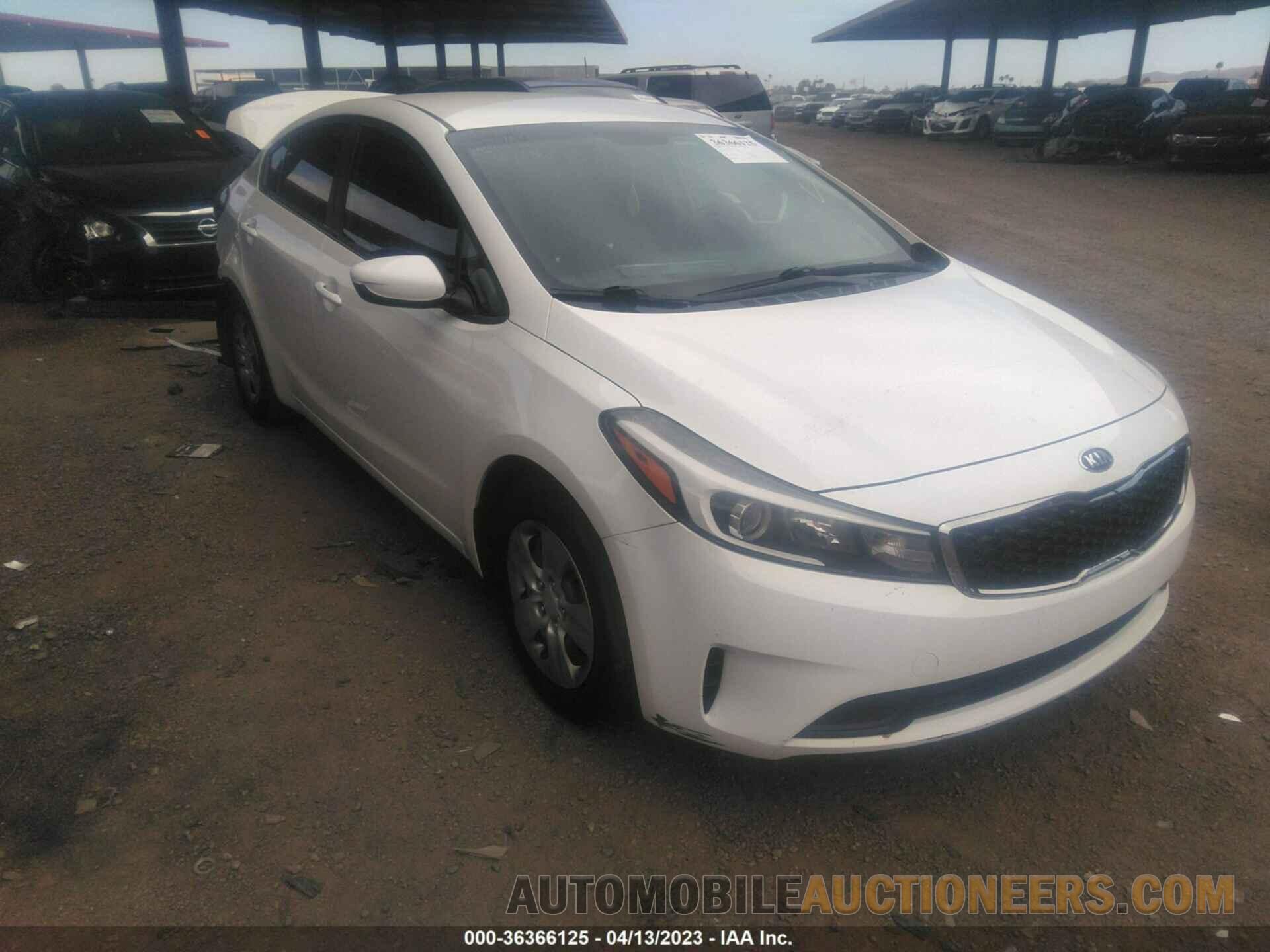 3KPFK4A79JE192924 KIA FORTE 2018