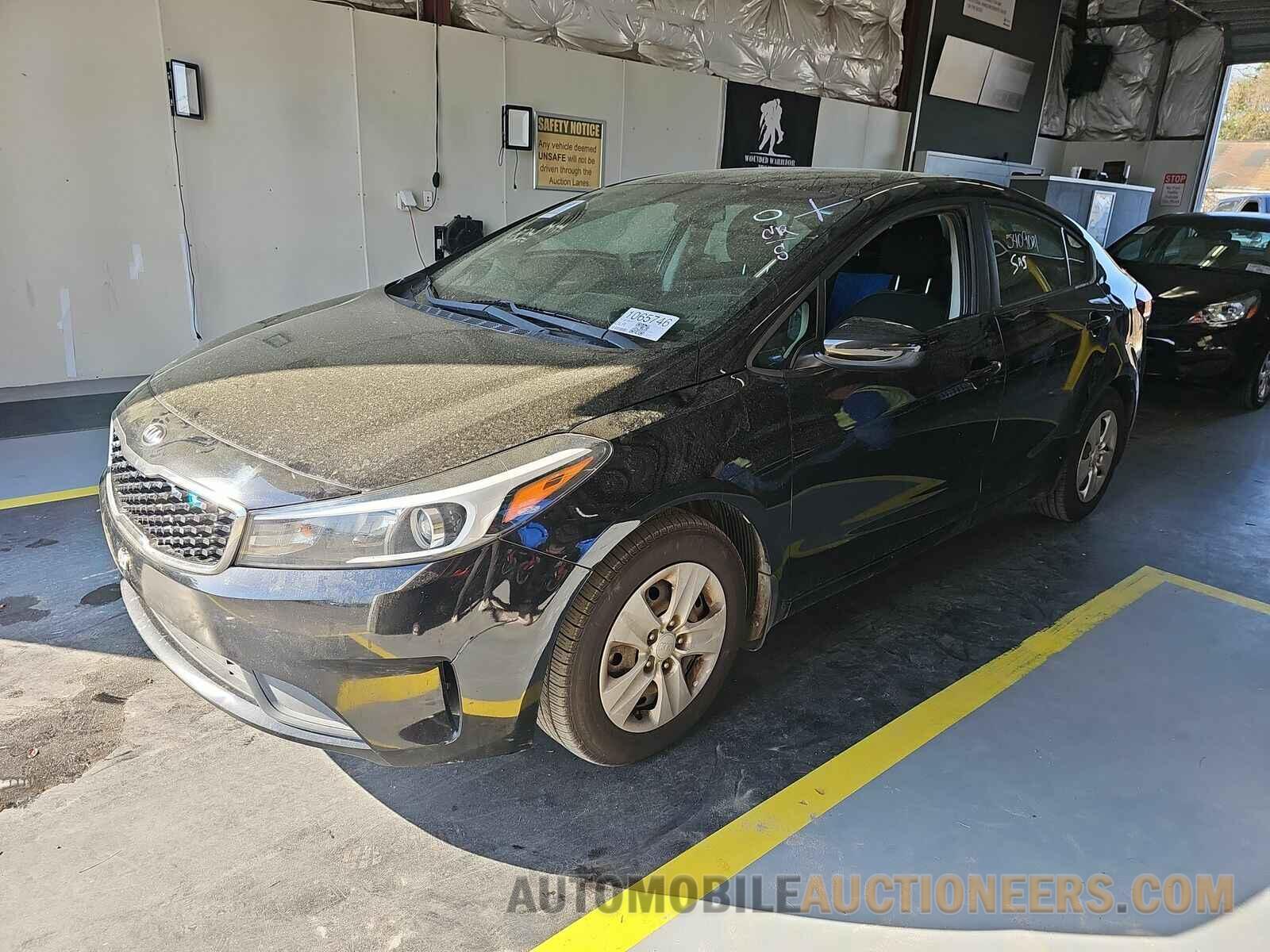 3KPFK4A79JE195547 Kia Forte LX 2018